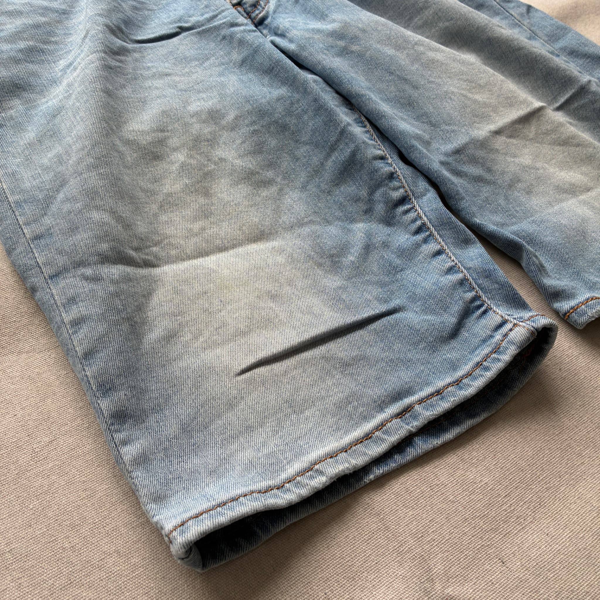 Levi Strauss & Co. Men's Light Wash Denim Jean Shorts Baggy Vintage 2000s Release — photo 2 of 6