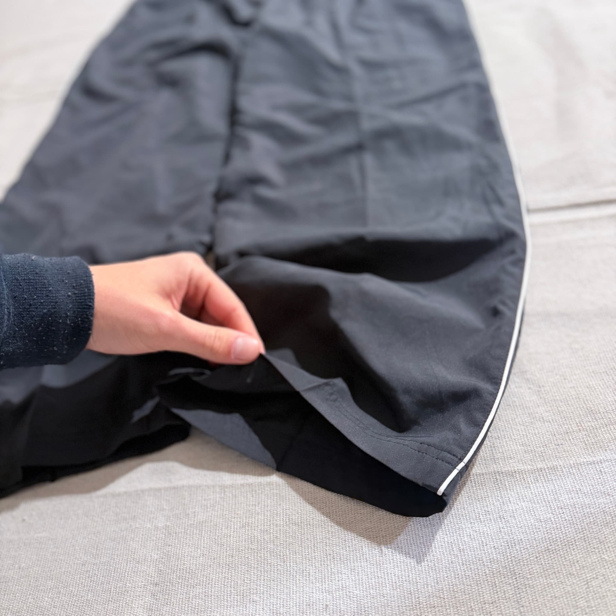 Li-Ning Black Track Pants White Piping — photo 2 of 5
