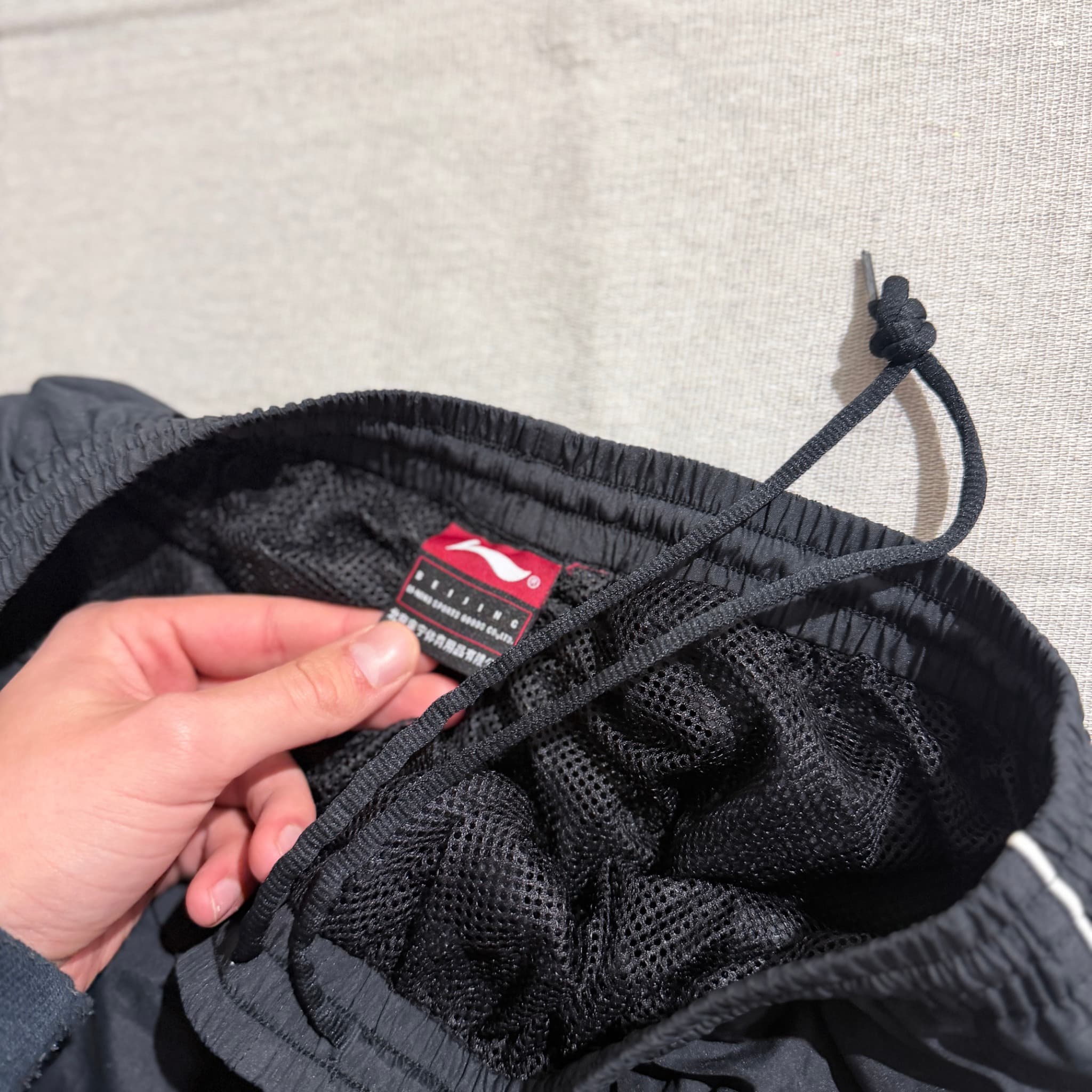 Li-Ning Black Track Pants White Piping — photo 4 of 5