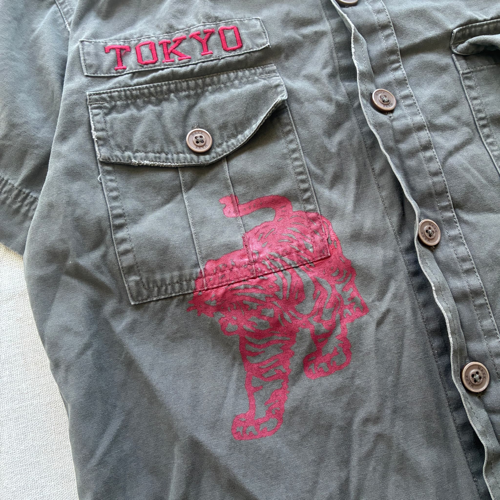 Maxx Tokyo Tiger Short Sleeve Shirt Green Size S — photo 2 of 7