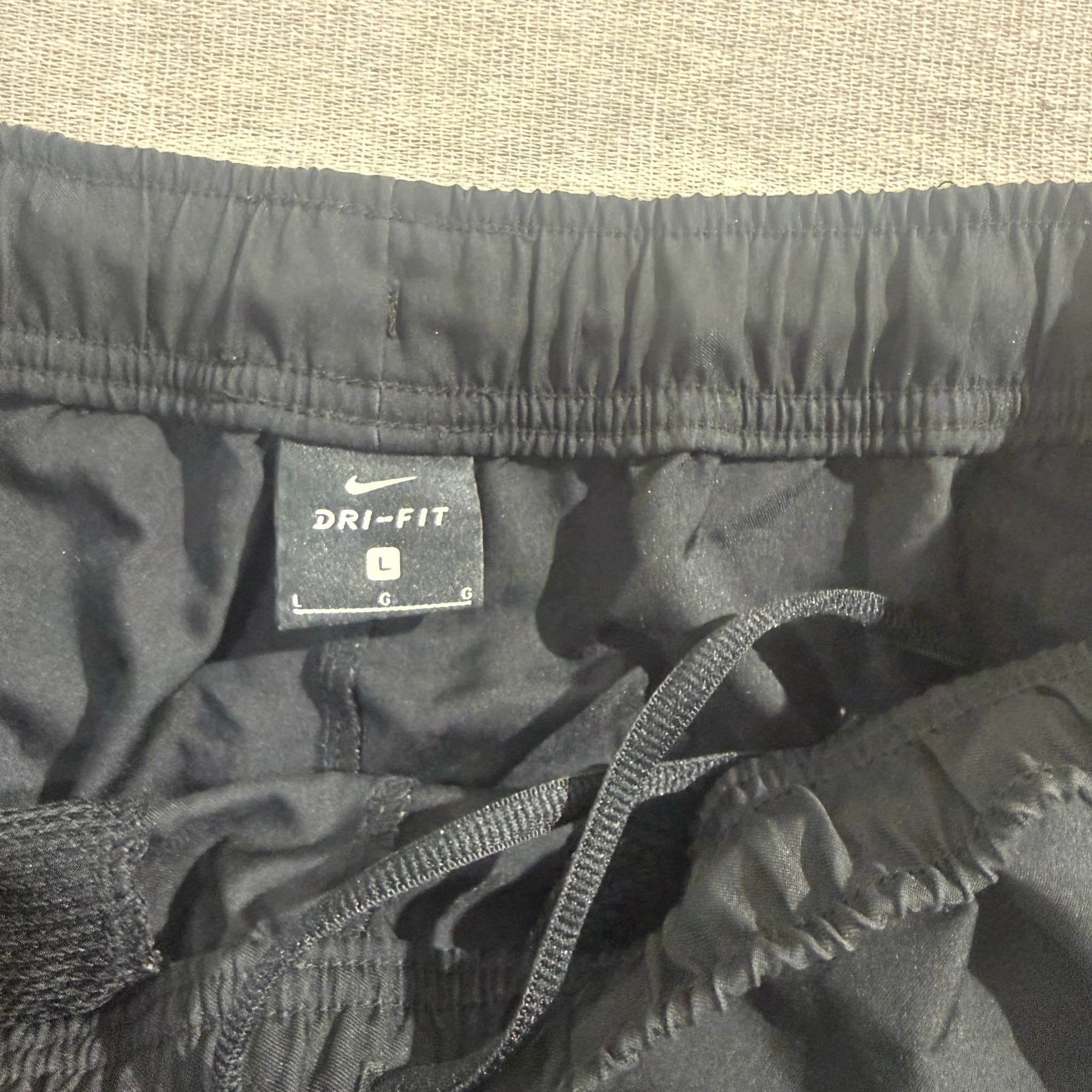 Men's Black Dri-FIT Training Shorts Size L — photo 3 of 5