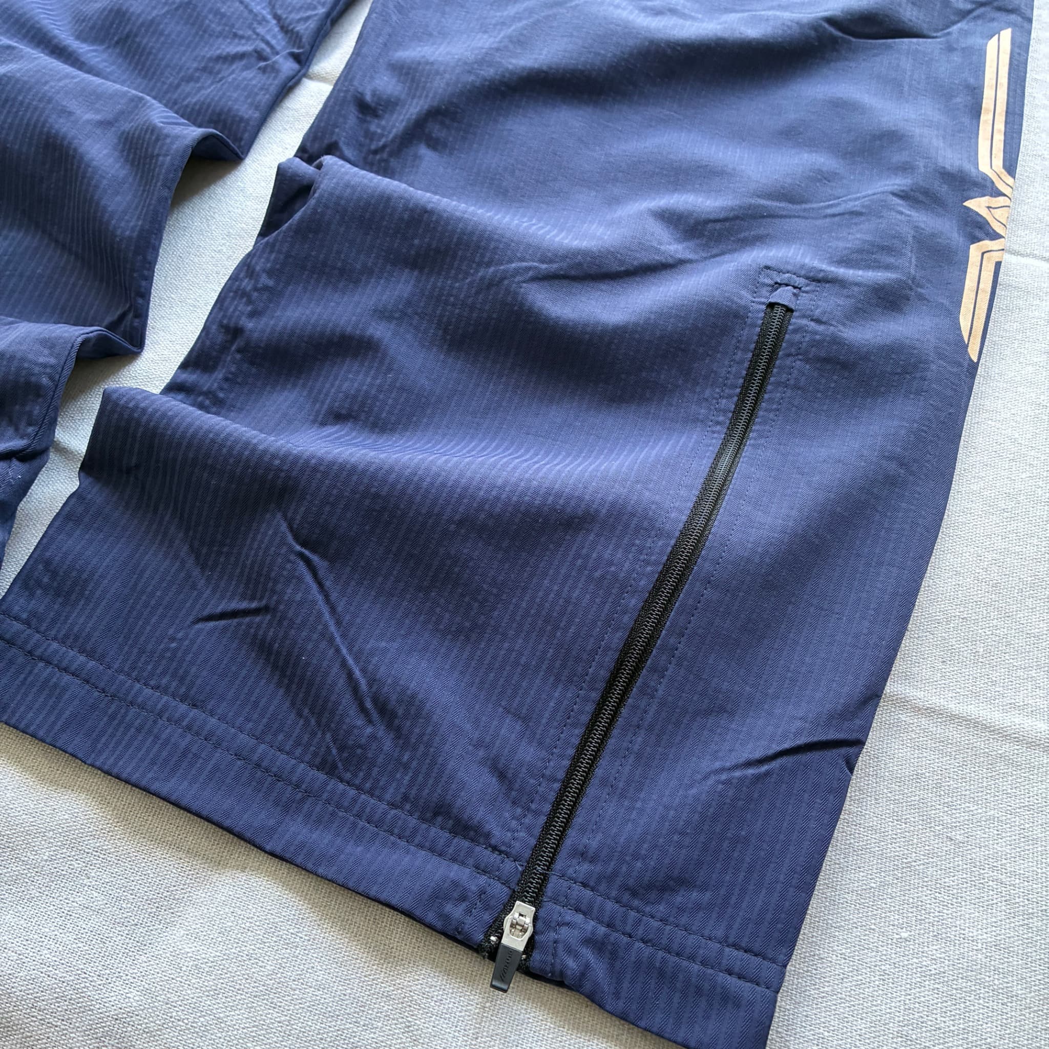 Mizuno Men's Navy Blue Windbreaker Track Pants Size L — photo 6 of 7