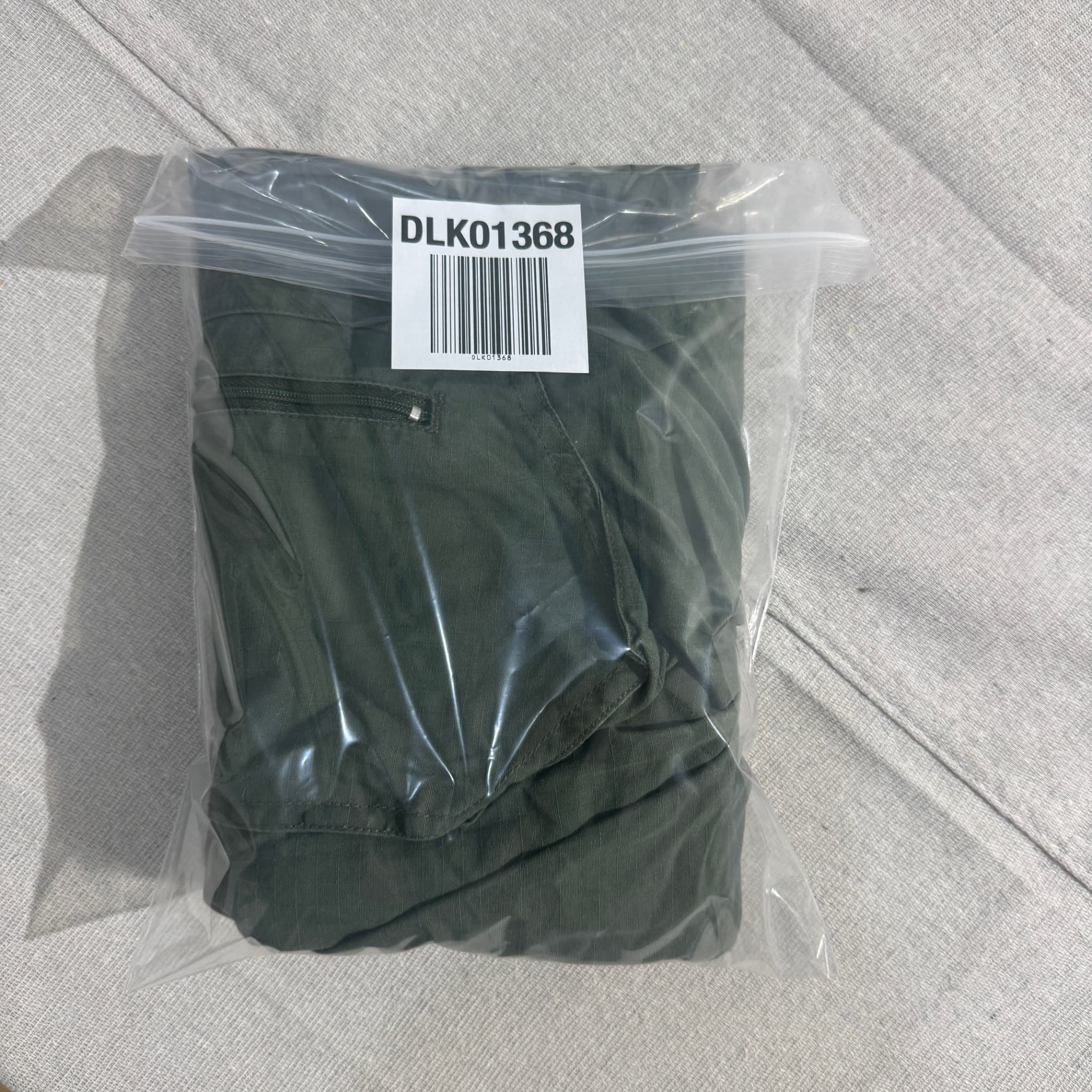 Multi-Pocket Camo-Lined Cargo Shorts — photo 6 of 6
