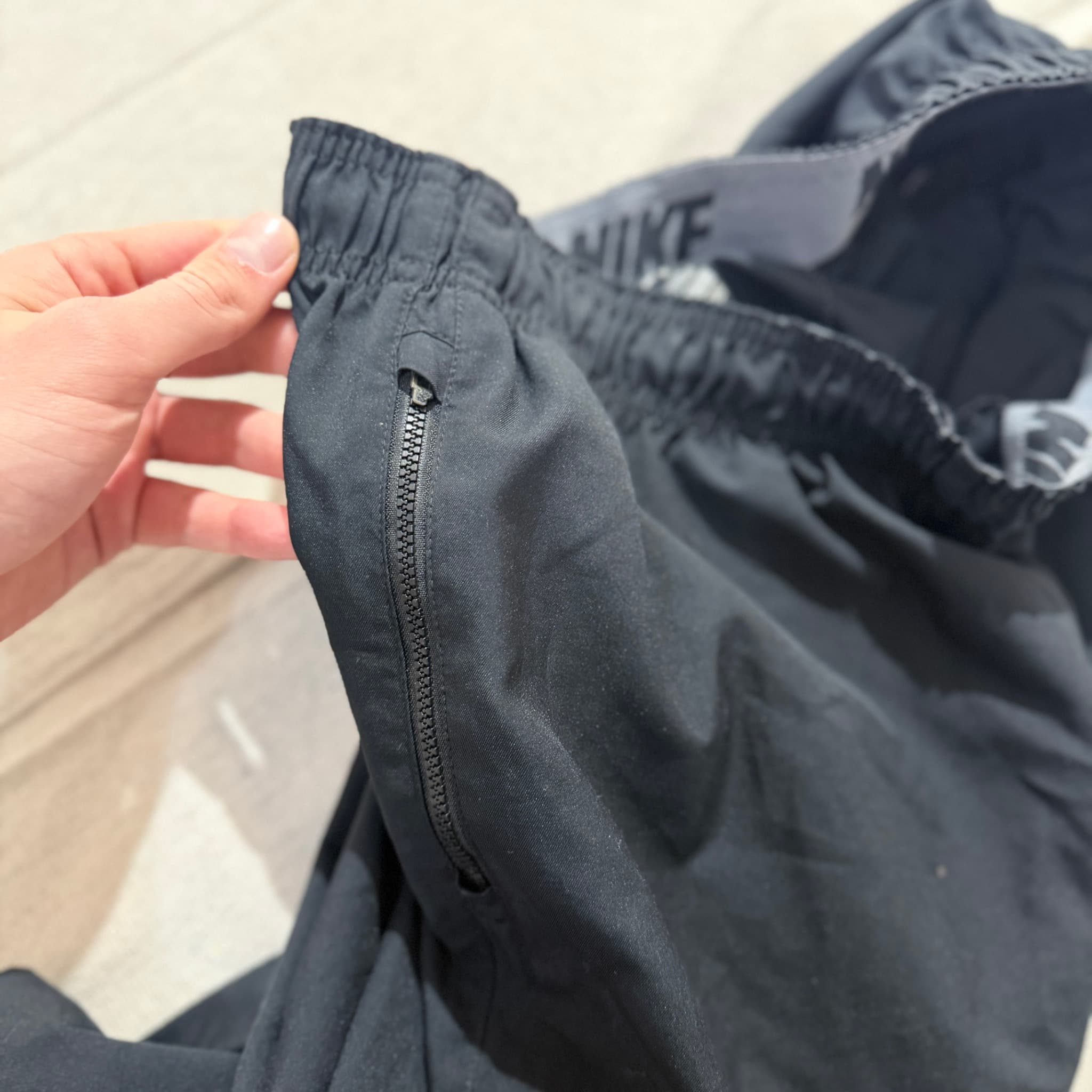 Nike Black Athletic Capris Baggy Vintage 2000s — photo 5 of 7