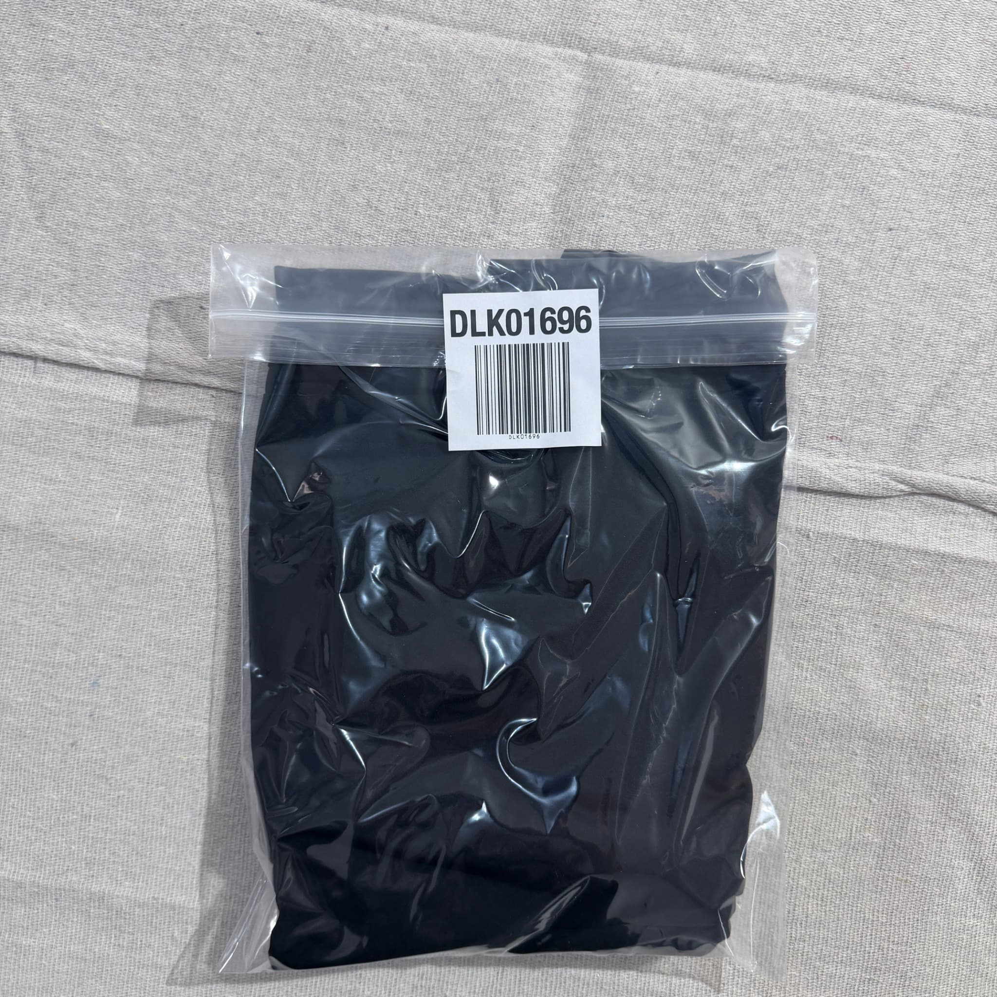 Nike Black Athletic Capris Baggy Vintage 2000s — photo 7 of 7