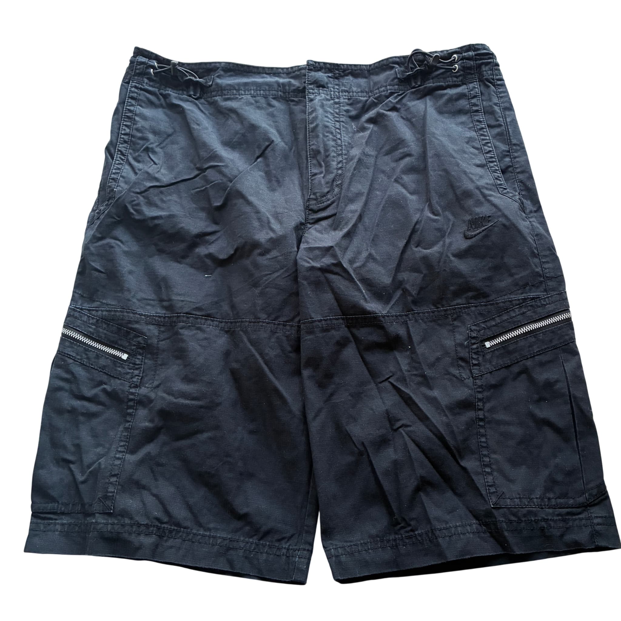 Nike Black Cargo Shorts With Zipper Pockets Size L — photo 1 of 7