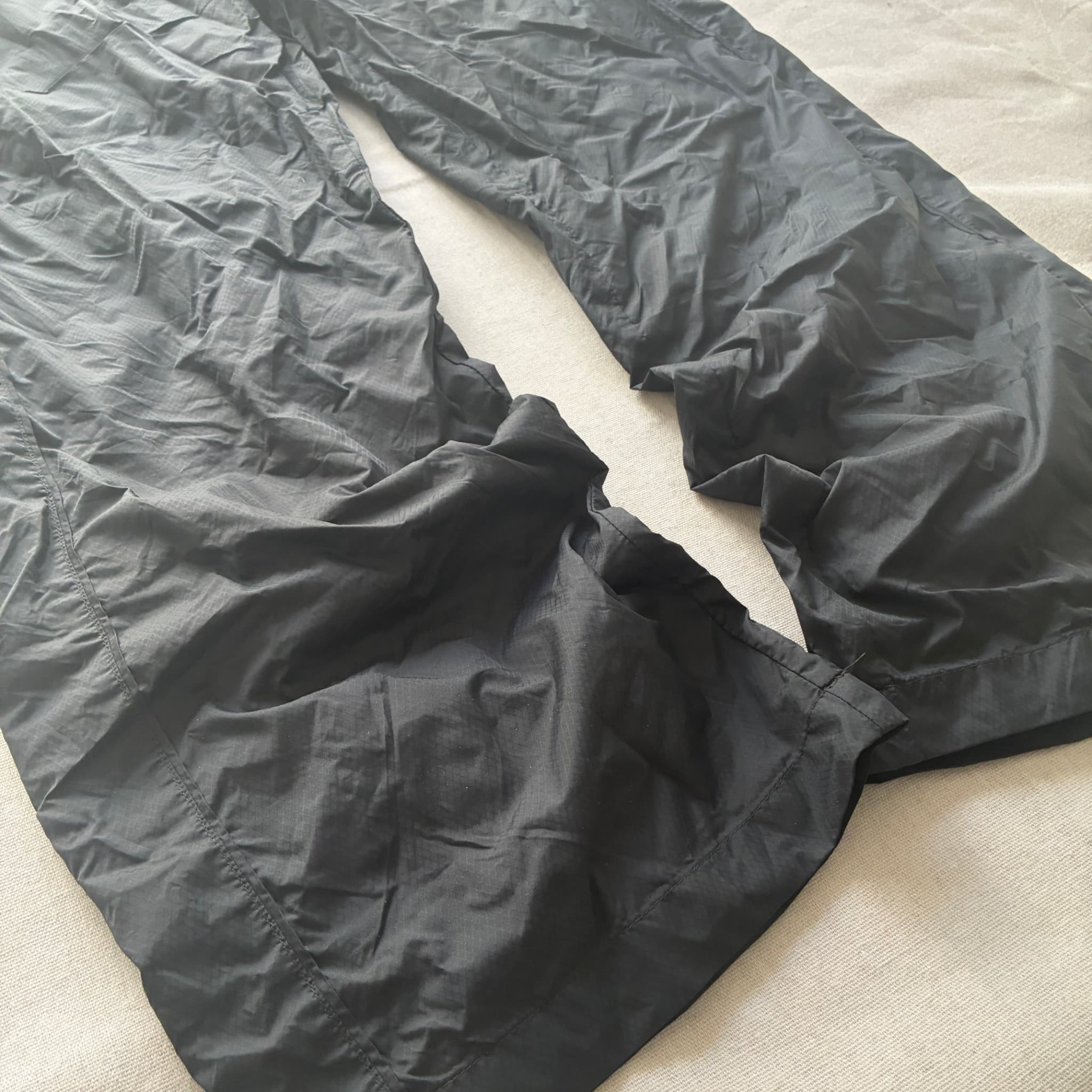 Nike Black Nylon Windbreaker Track Pants Size Large — photo 2 of 11