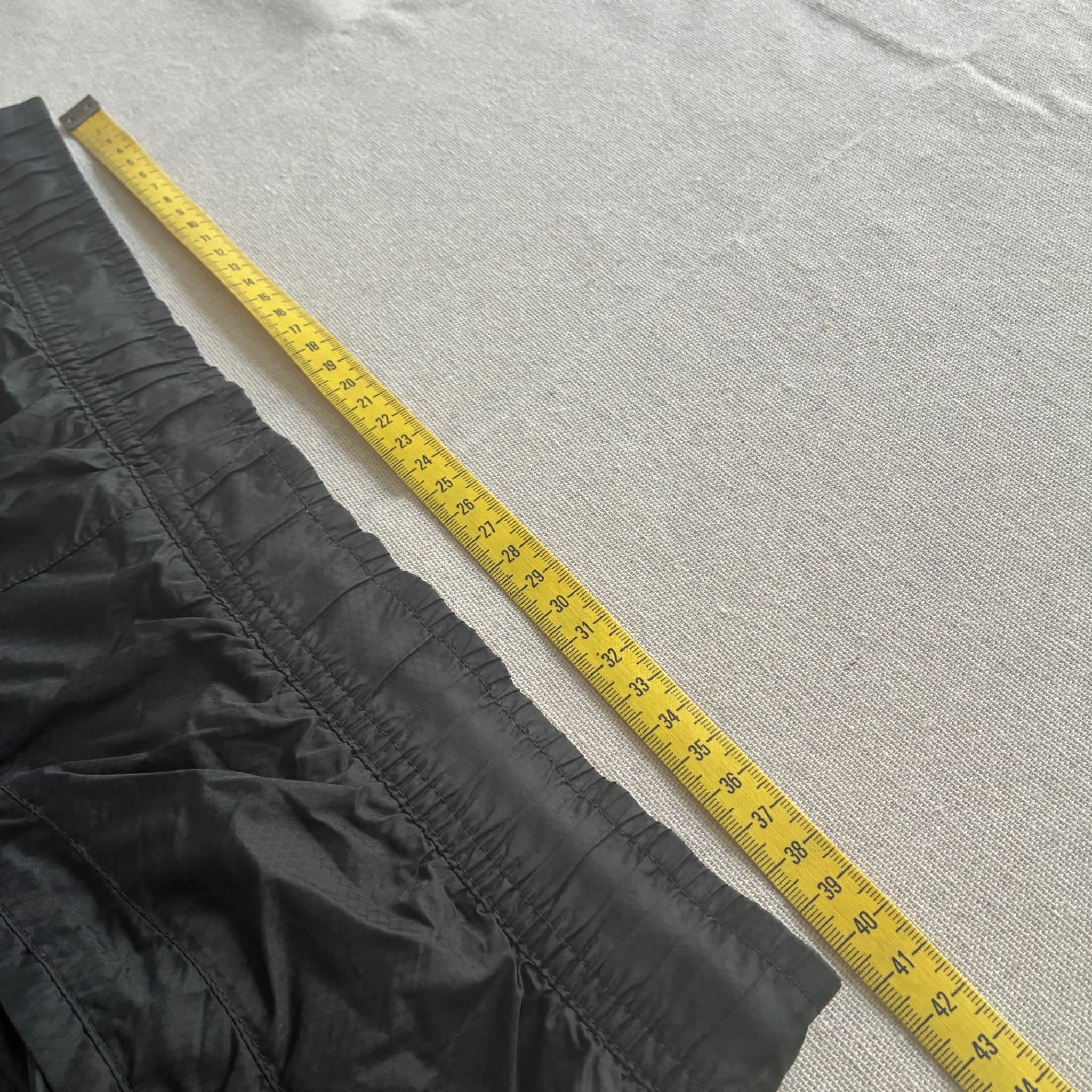 Nike Black Nylon Windbreaker Track Pants Size Large — photo 10 of 11