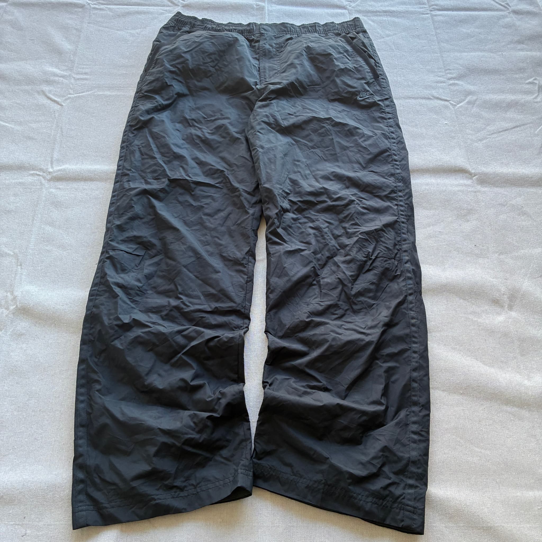 Nike Black Track Pants Size L — photo 1 of 8