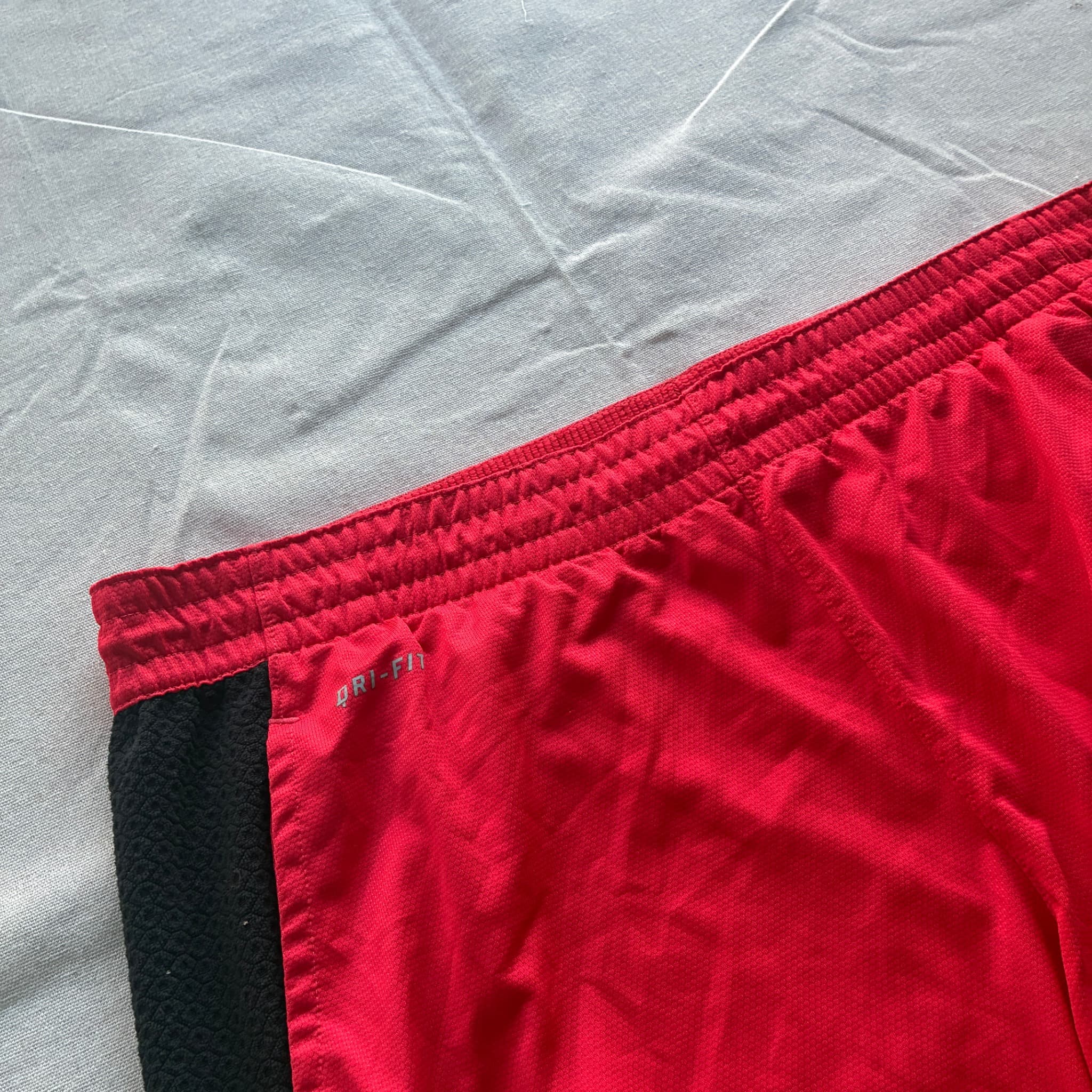 Nike Dri-FIT Basketball Shorts Red Black Lightning Print — photo 3 of 8