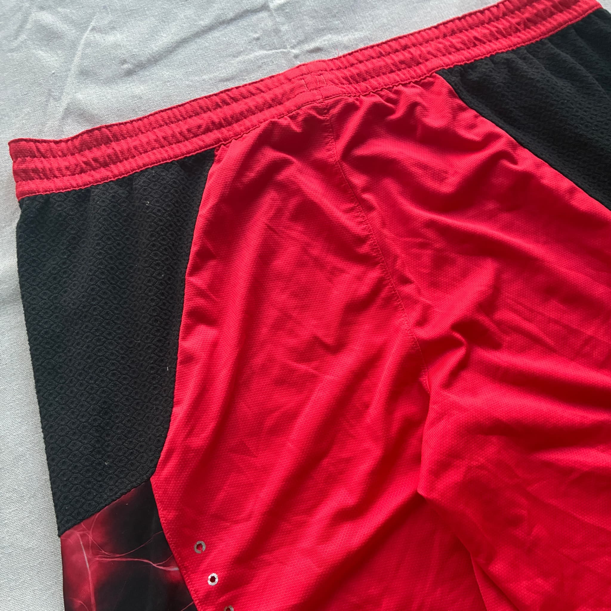 Nike Dri-FIT Basketball Shorts Red Black Lightning Print — photo 6 of 8