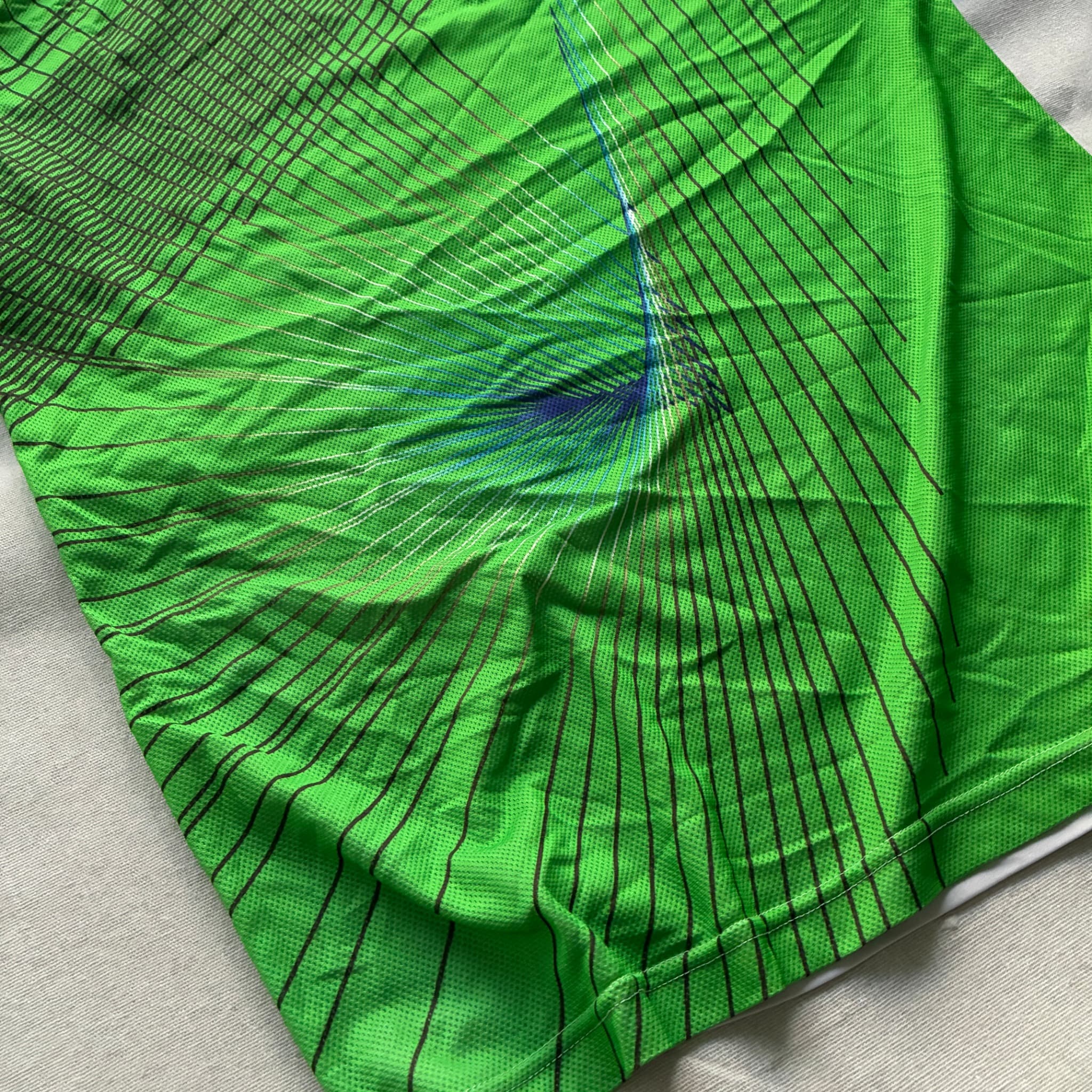 Nike Dri-FIT Graphic Training T-Shirt Green/Grey — photo 2 of 8