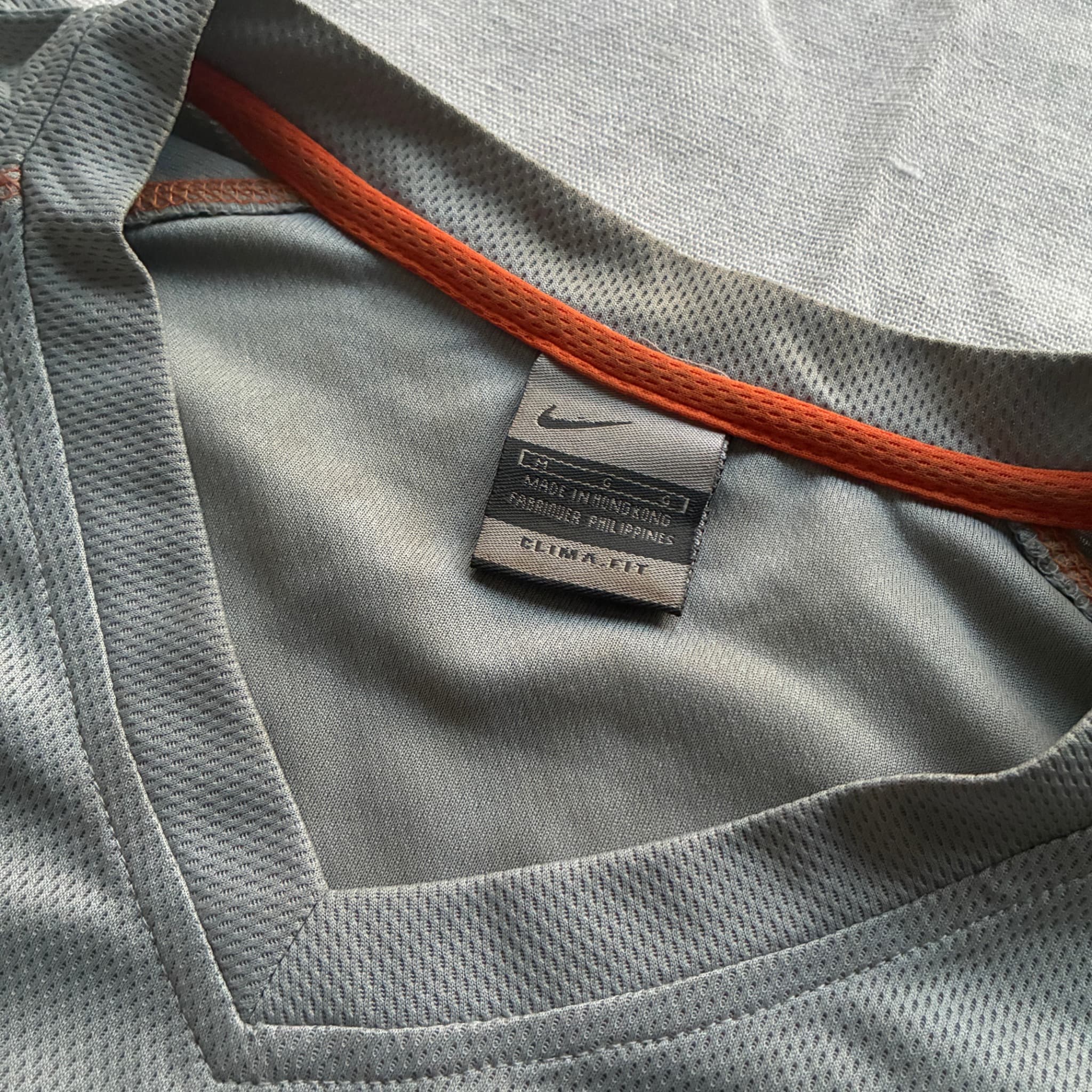 Nike Dri-FIT V-Neck Mesh Athletic T-Shirt — photo 5 of 7