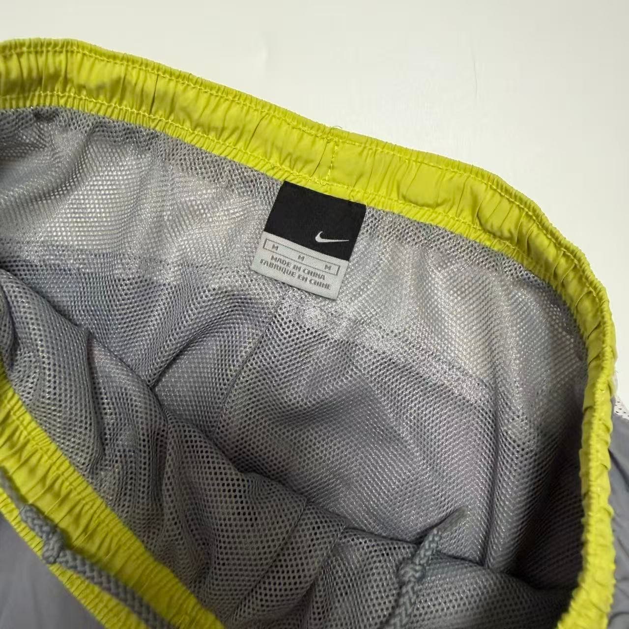 Nike Grey & Neon Yellow Windbreaker Pants — photo 4 of 11