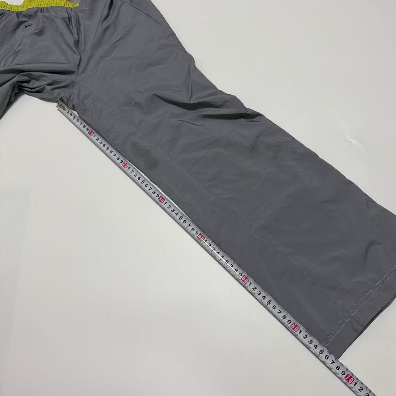 Nike Grey & Neon Yellow Windbreaker Pants — photo 10 of 11