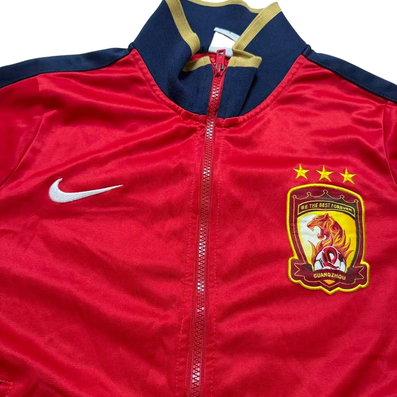 Nike Guangzhou Evergrande FC Track Jacket Red Size S — photo 3 of 7