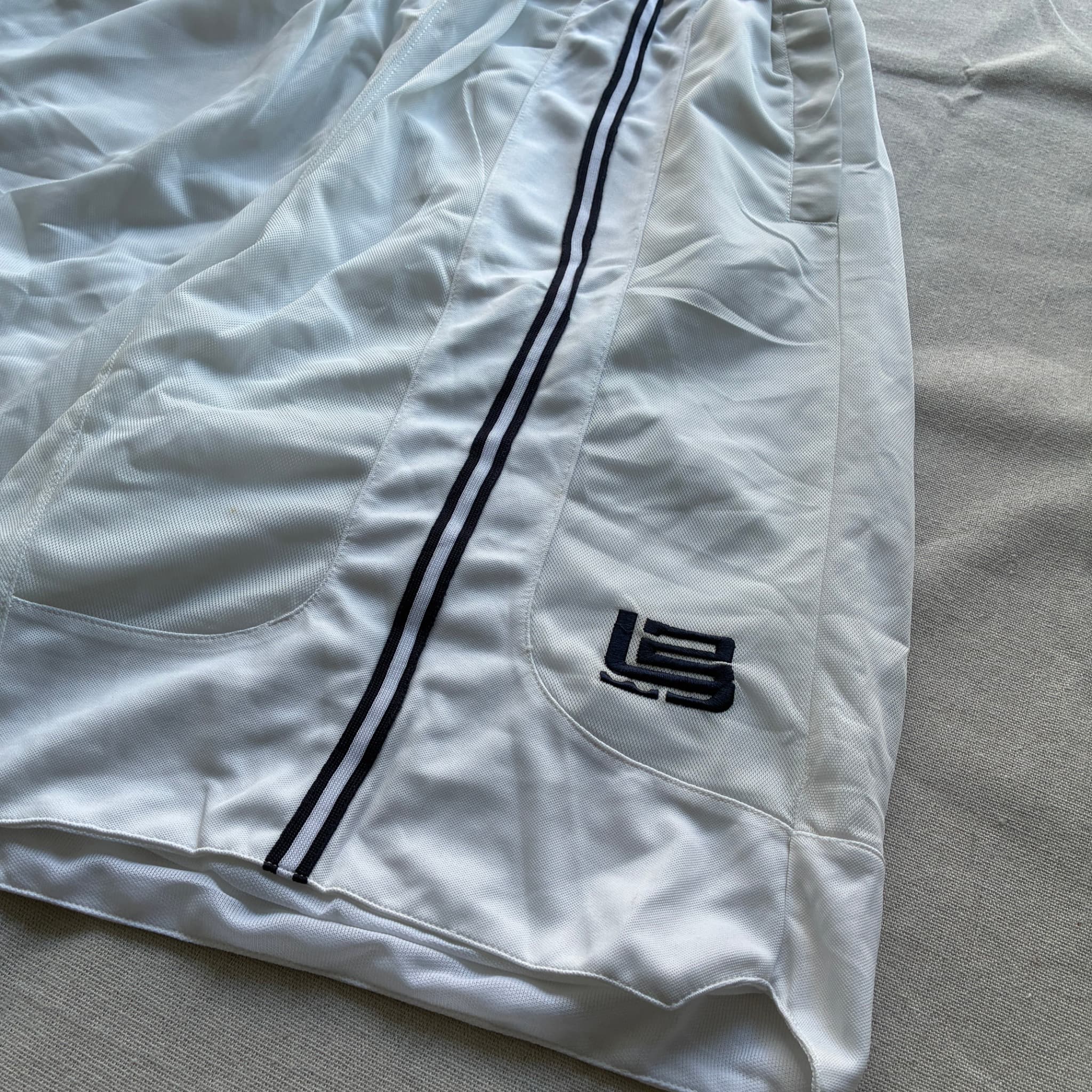 Nike LeBron James Basketball Shorts White LJ Logo Size S — photo 3 of 9