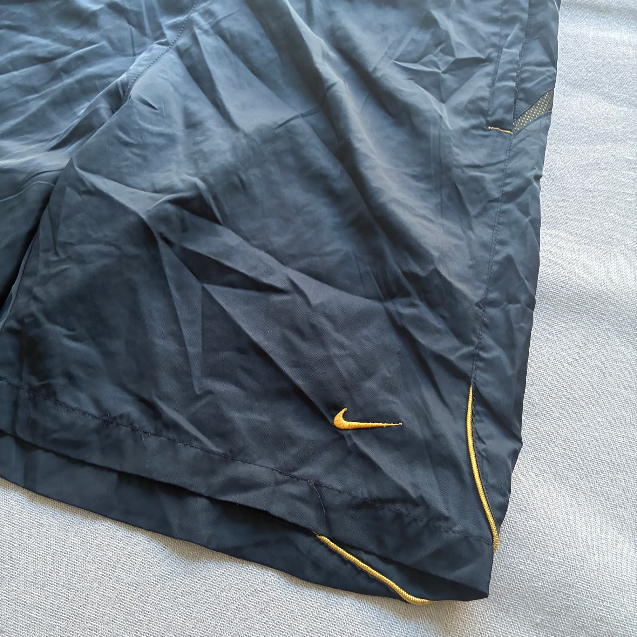 Nike Men's Black & Gold Athletic Shorts XXL — photo 2 of 8