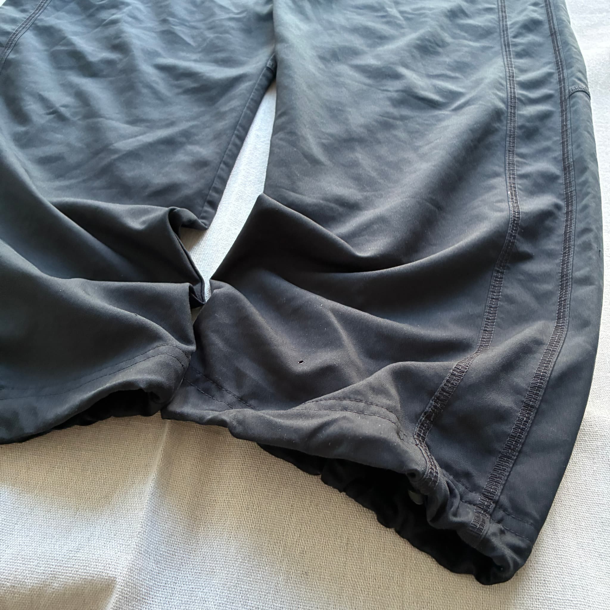 Nike Men's Black Lightweight Dri-Fit Athletic Track Pants — photo 2 of 6