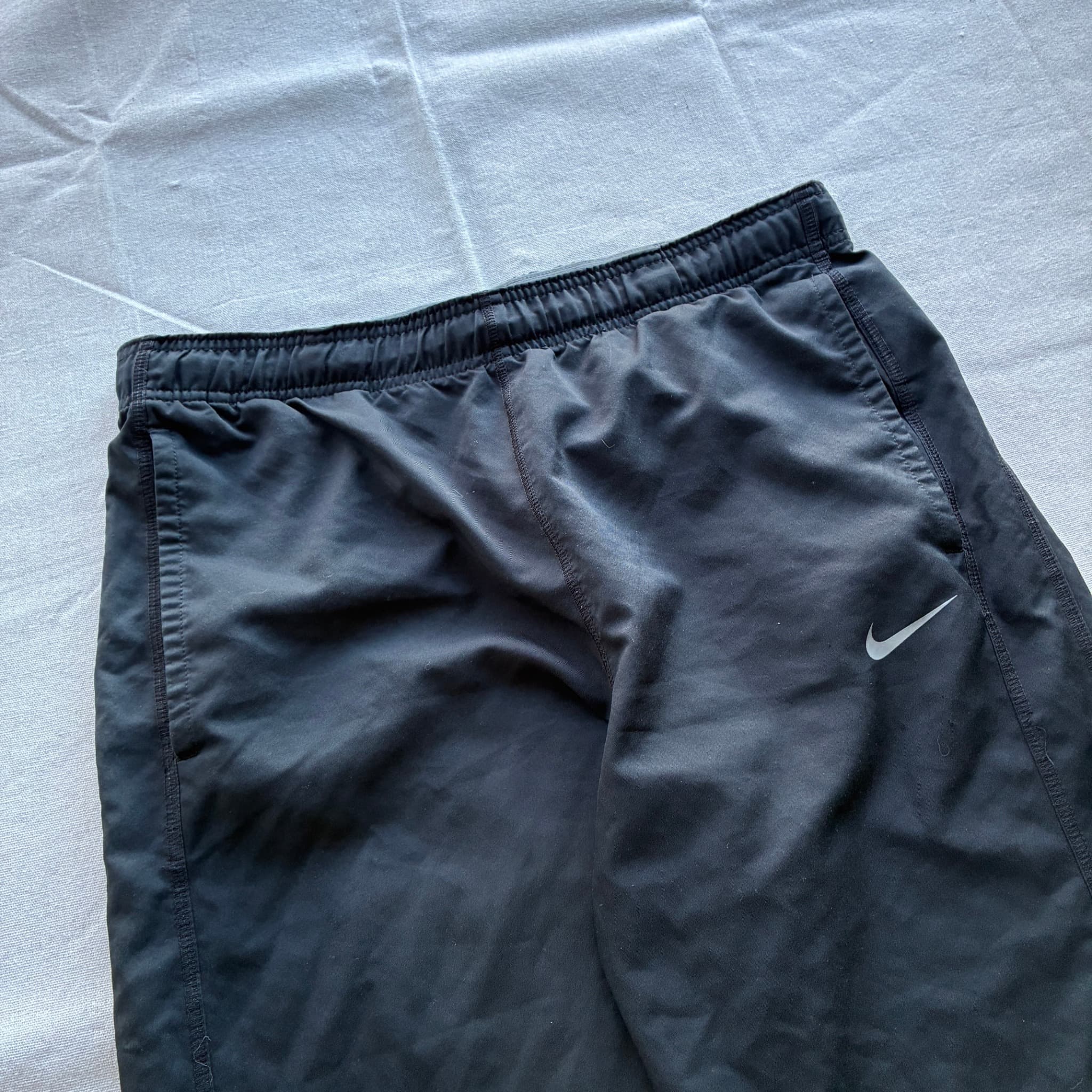 Nike Men's Black Lightweight Dri-Fit Athletic Track Pants — photo 3 of 6