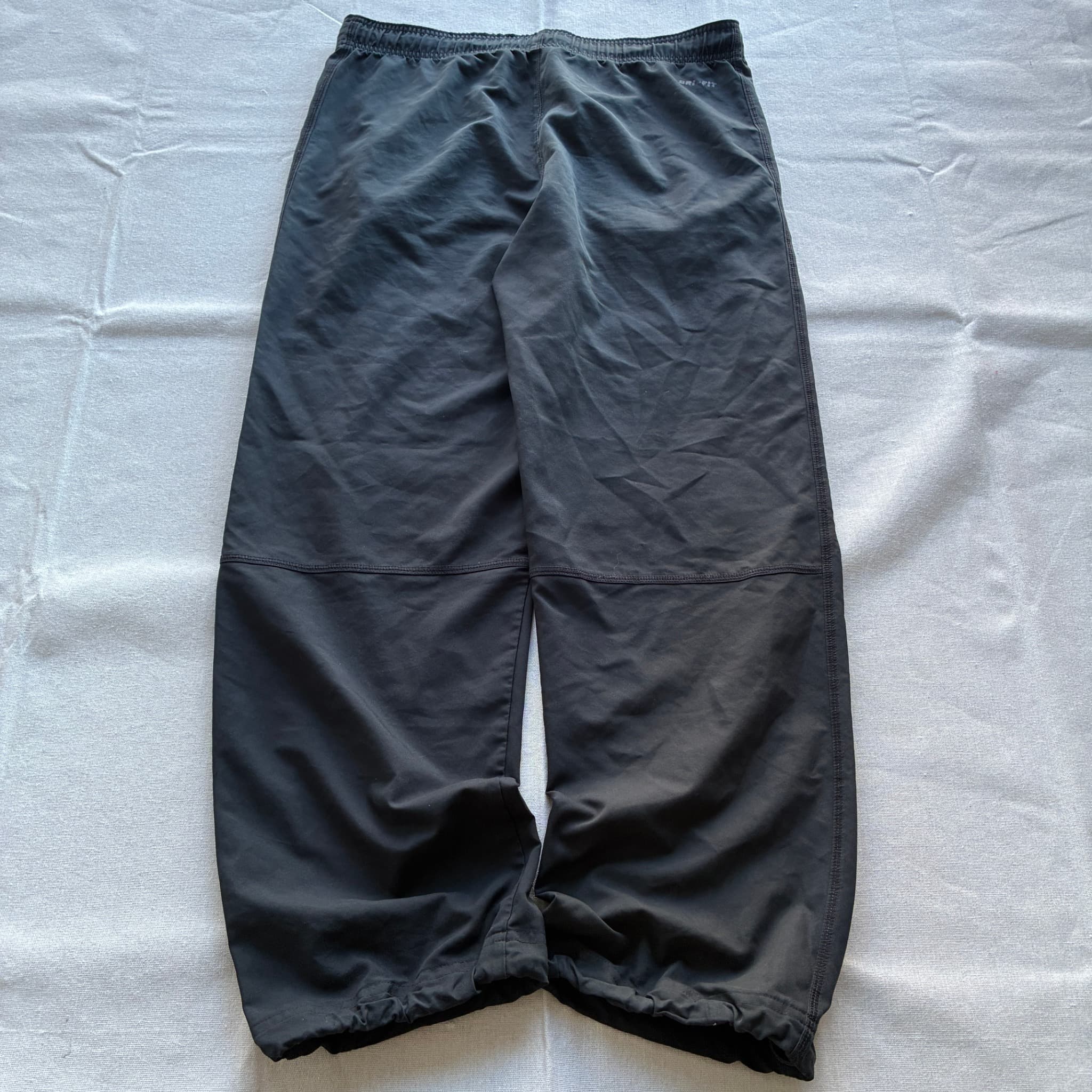 Nike Men's Black Lightweight Dri-Fit Athletic Track Pants — photo 5 of 6
