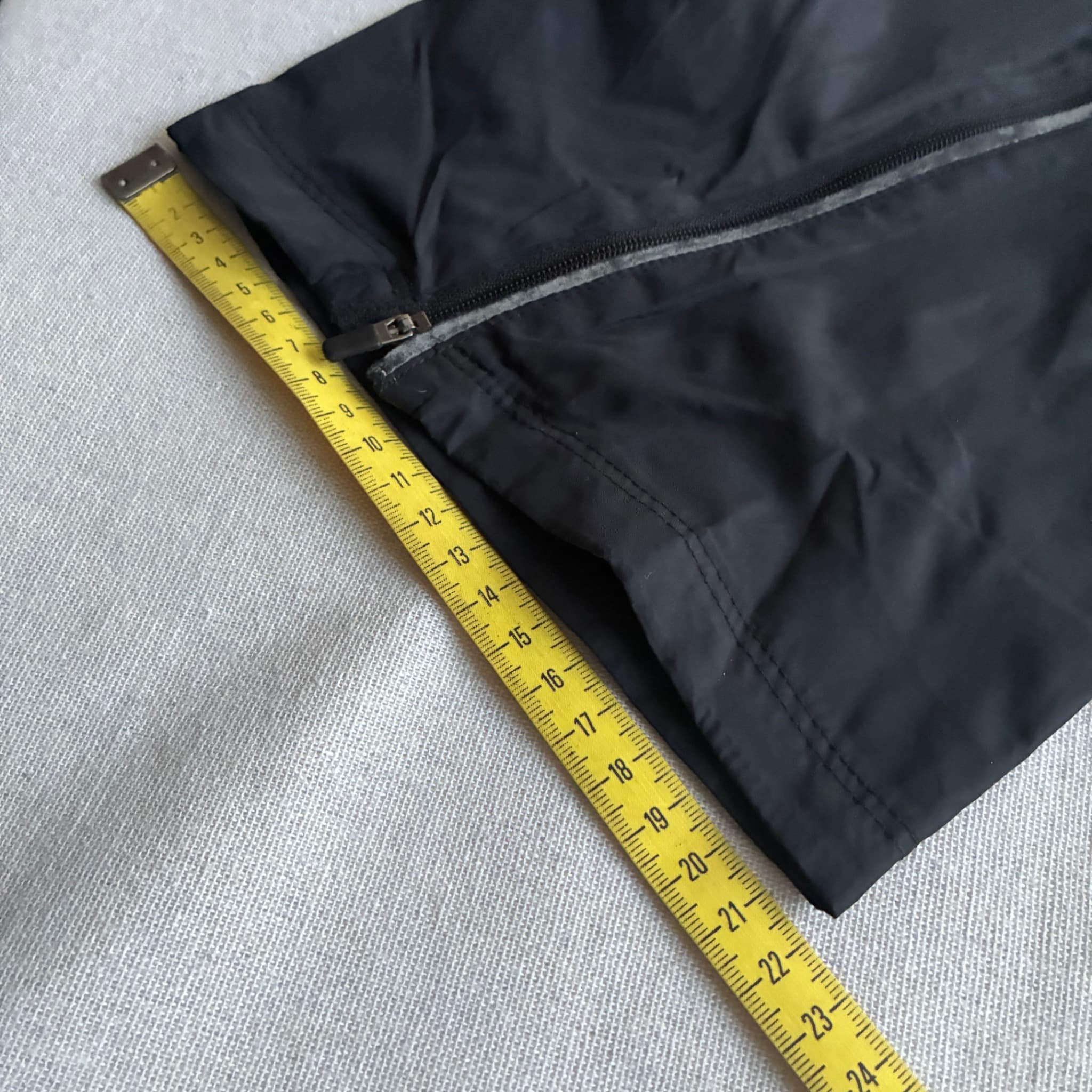 Nike Men's Black Neon Yellow Windbreaker Track Pants Size Large — photo 9 of 11