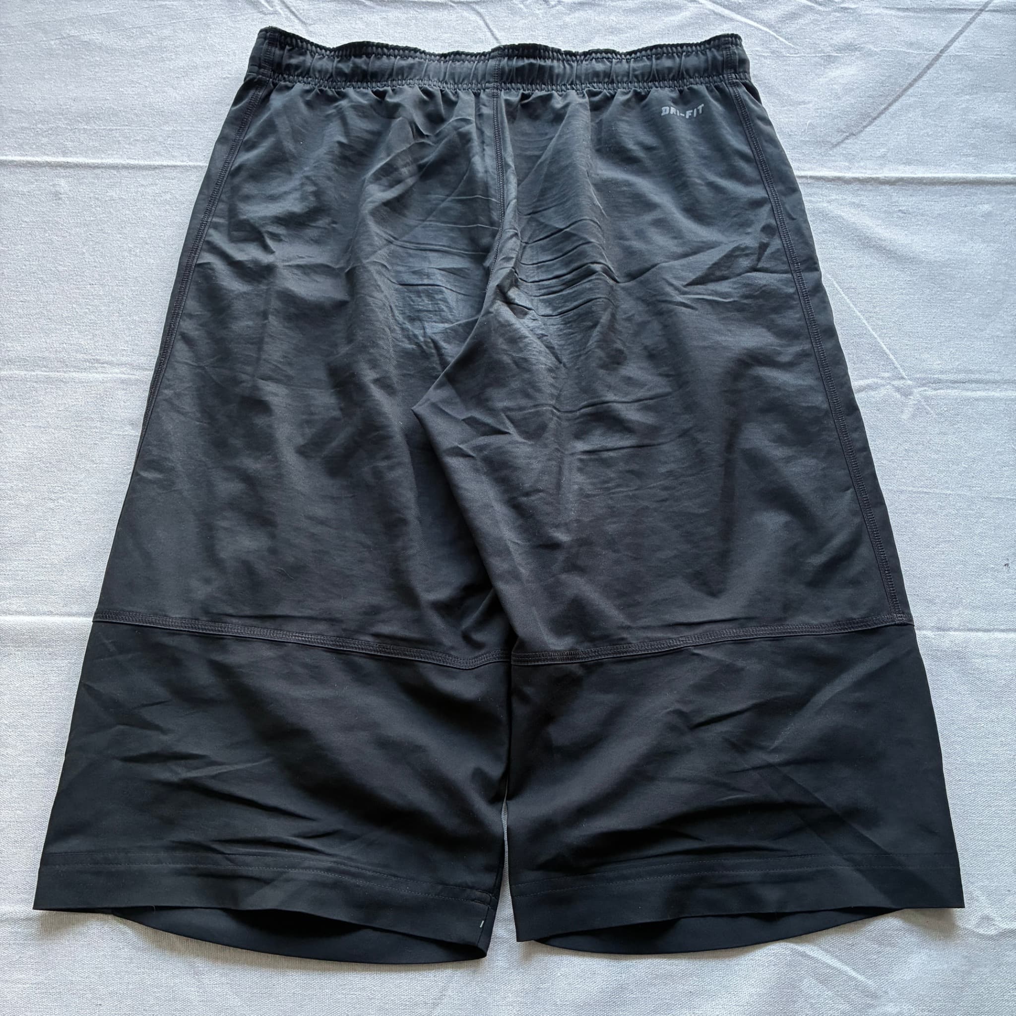 Nike Men's Dri-FIT Training Shorts Black Athletic Gym Wear — photo 5 of 7
