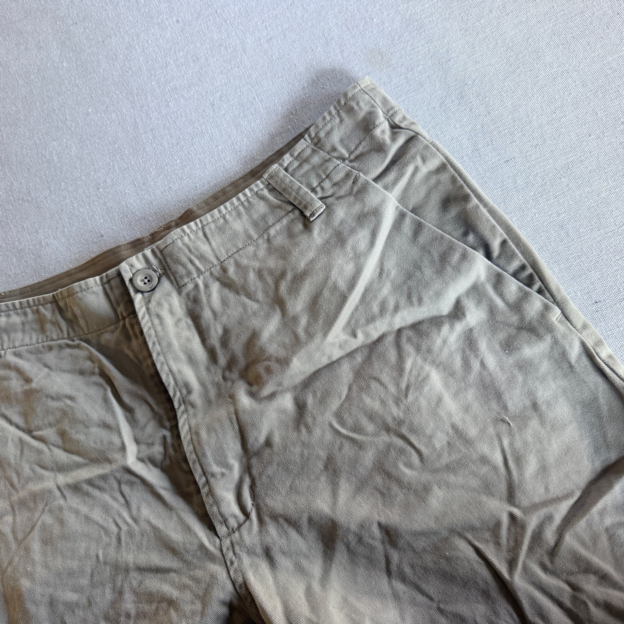 Nike Men's Khaki Flat Front Casual Shorts Size Large — photo 3 of 6