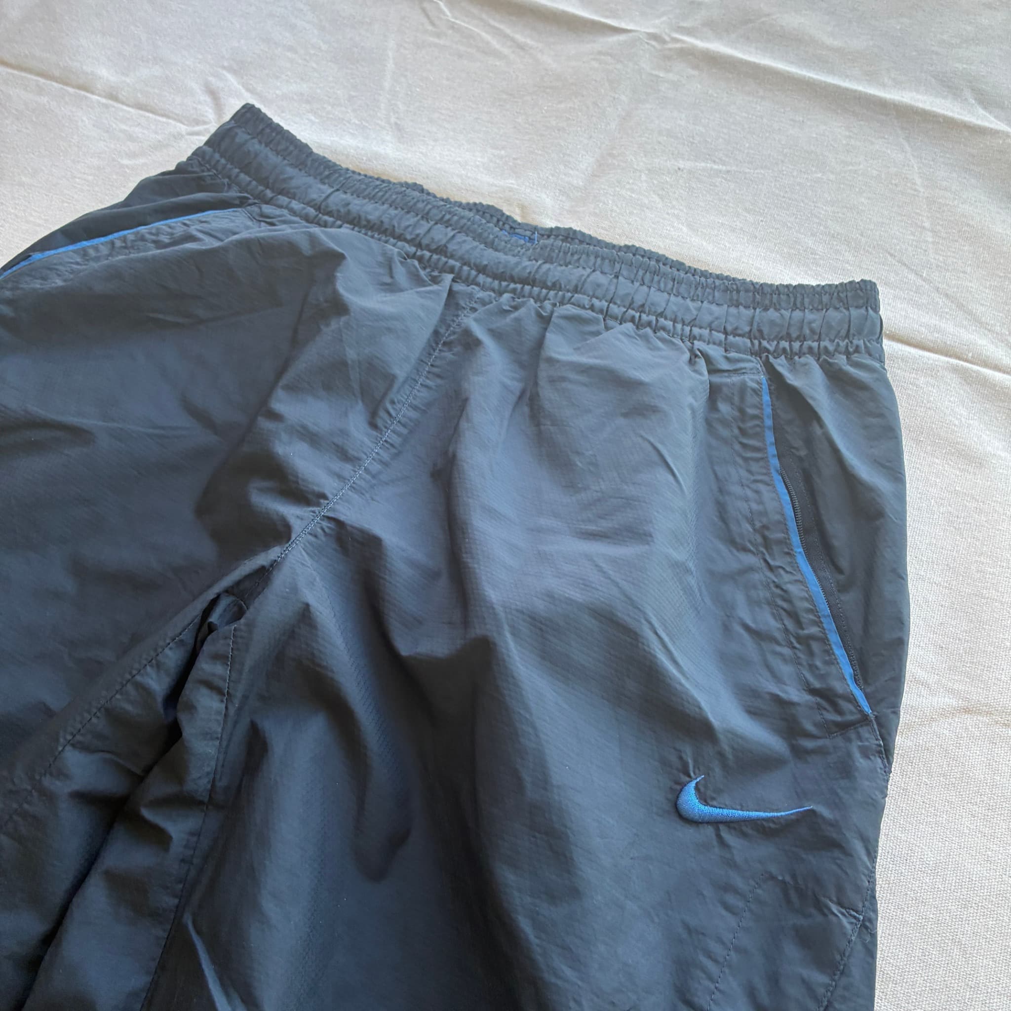 Nike Men's Lightweight Nylon Track Pants Black Size M — photo 3 of 7