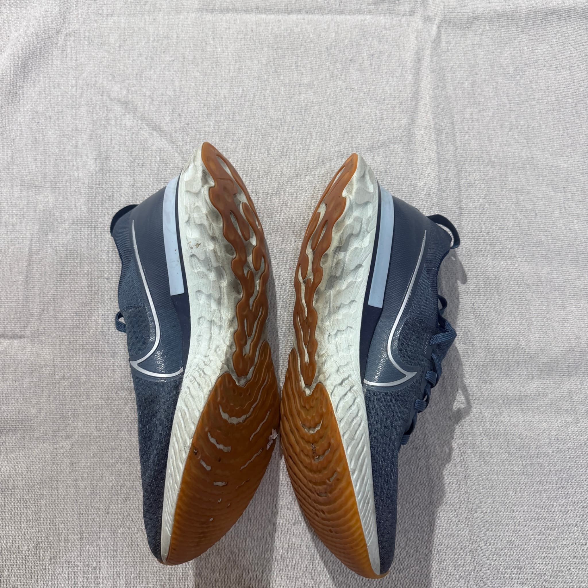 Nike React Infinity Run Flyknit 2 Men's Sneakers — photo 5 of 6