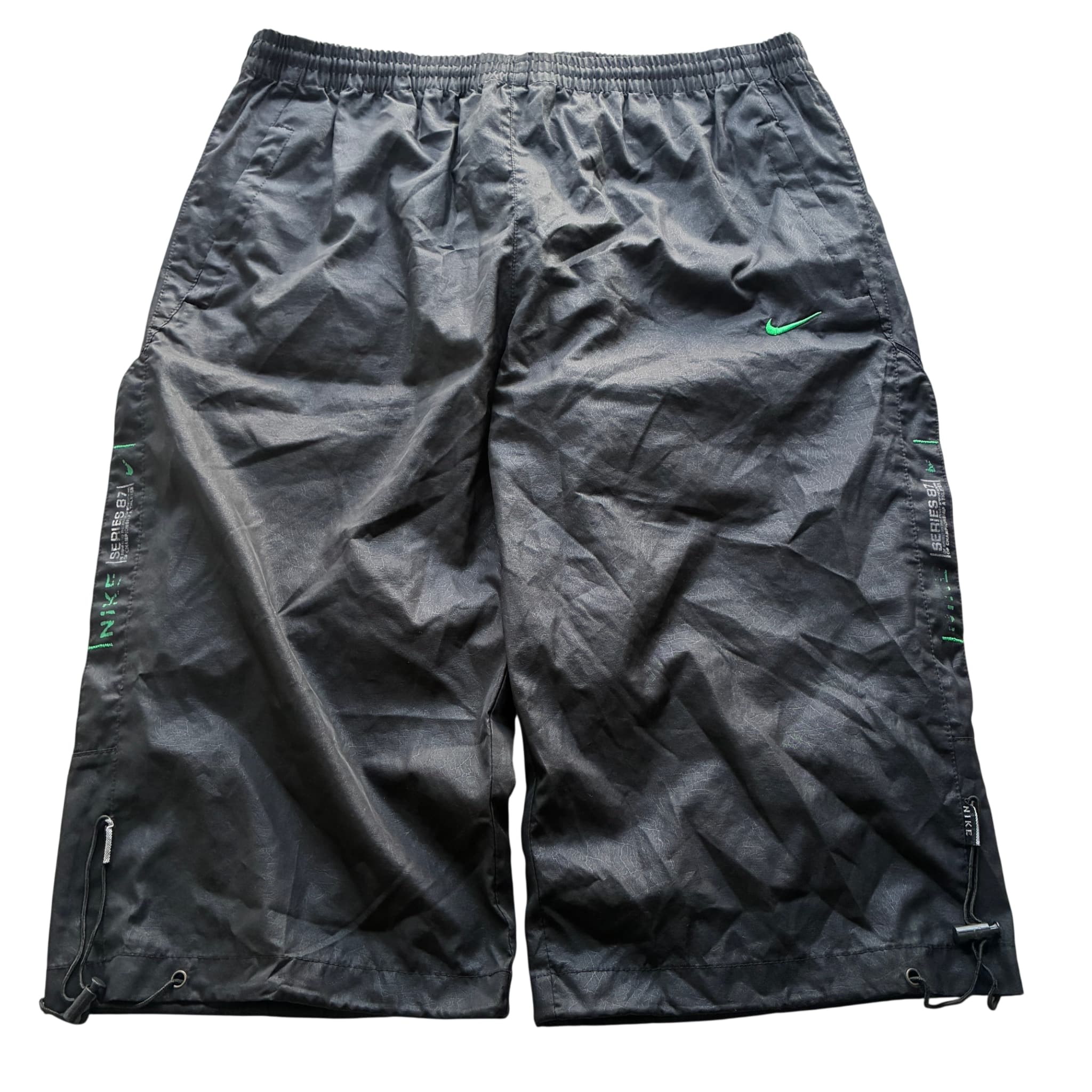 Nike Series 87 Nylon Cargo Shorts Black Adjustable Hem Size XL — photo 1 of 7