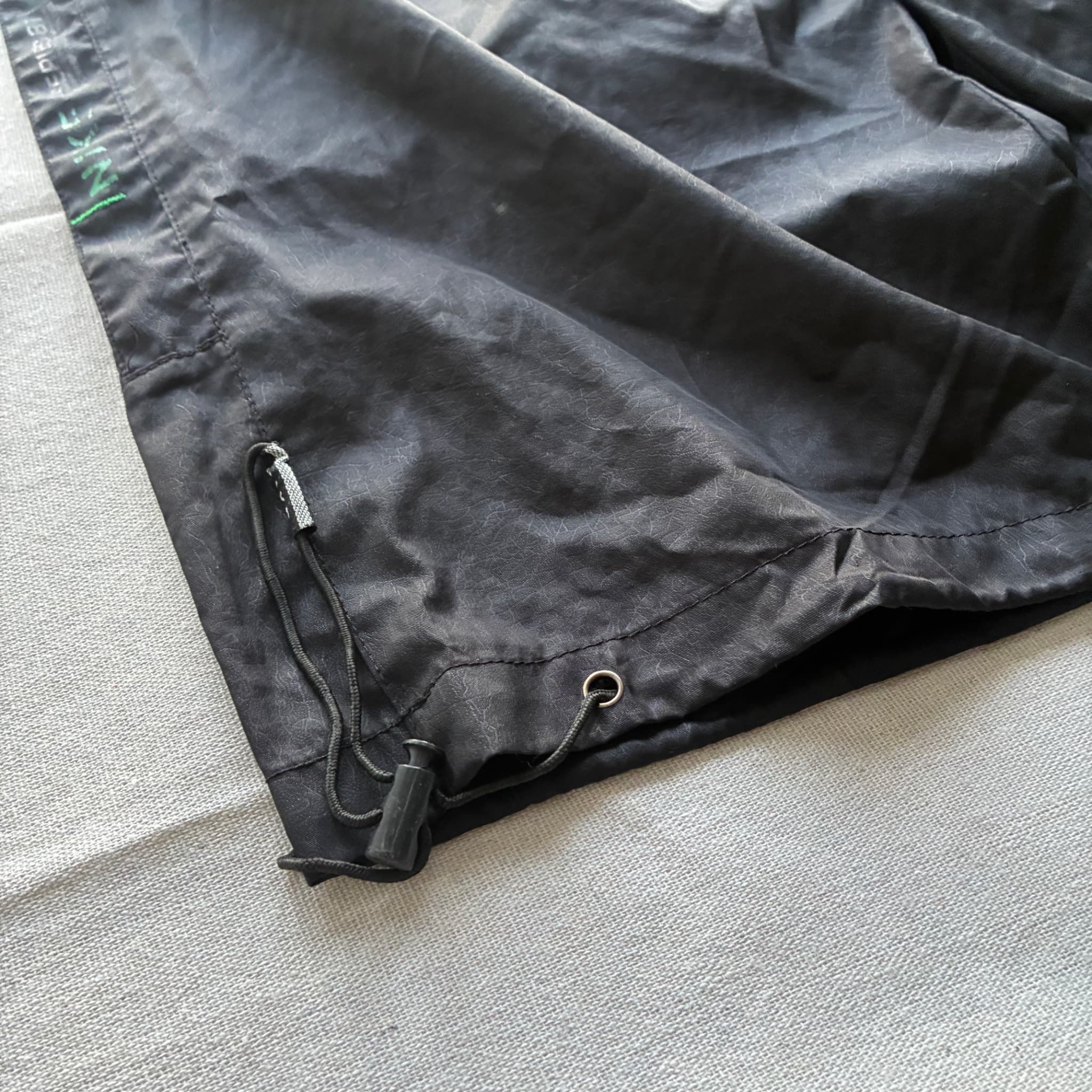 Nike Series 87 Nylon Cargo Shorts Black Adjustable Hem Size XL — photo 2 of 7