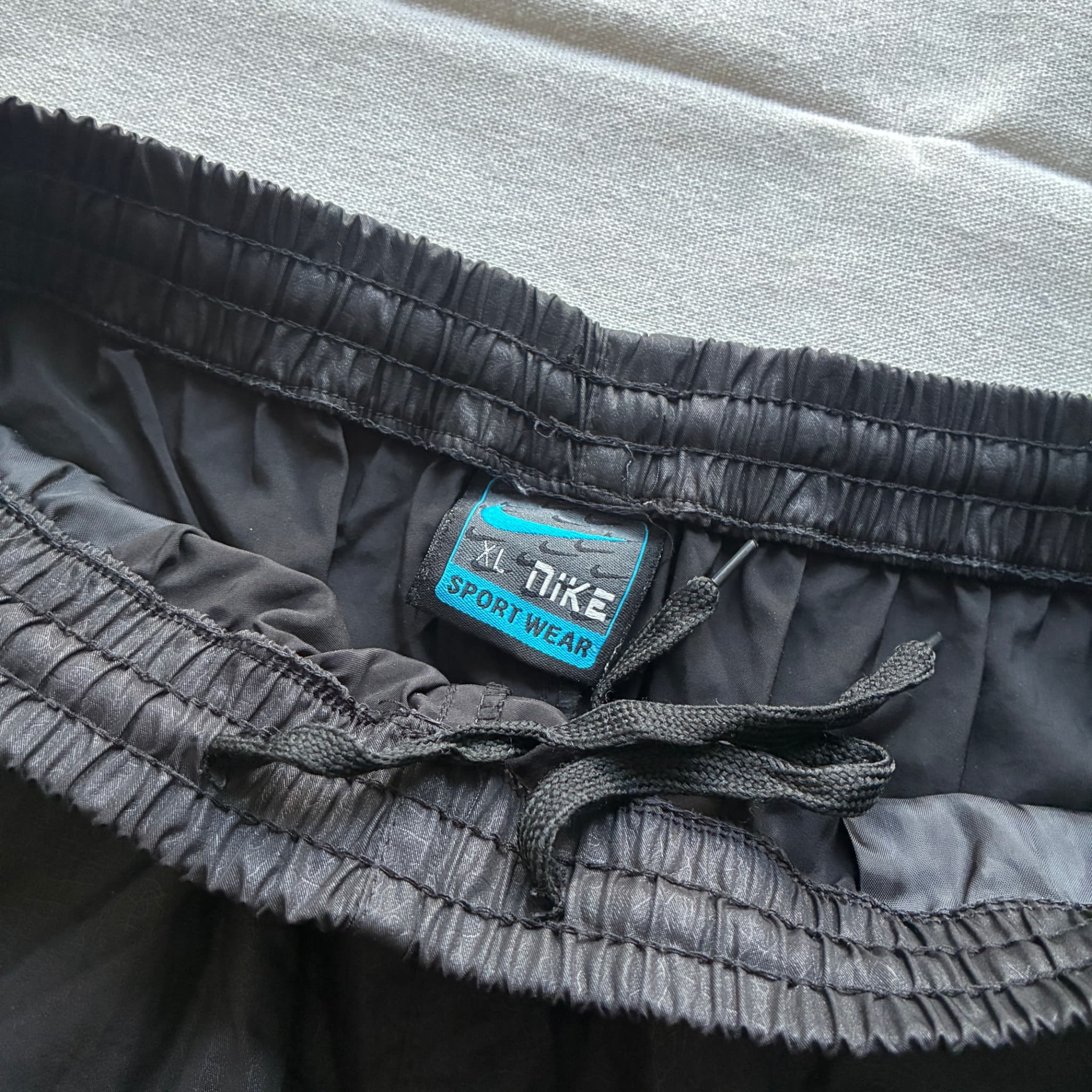 Nike Series 87 Nylon Cargo Shorts Black Adjustable Hem Size XL — photo 4 of 7