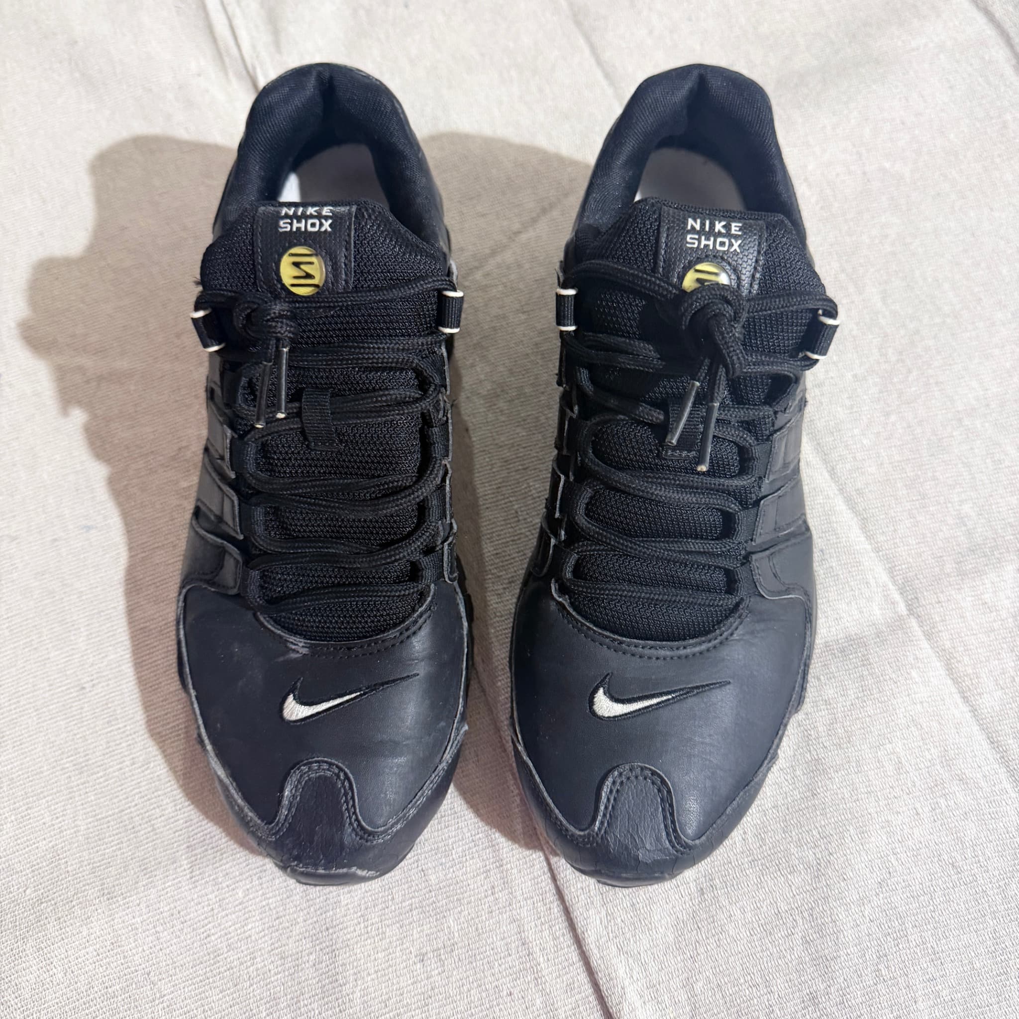Nike Shox NZ Black Metallic Silver Sneakers — photo 2 of 9