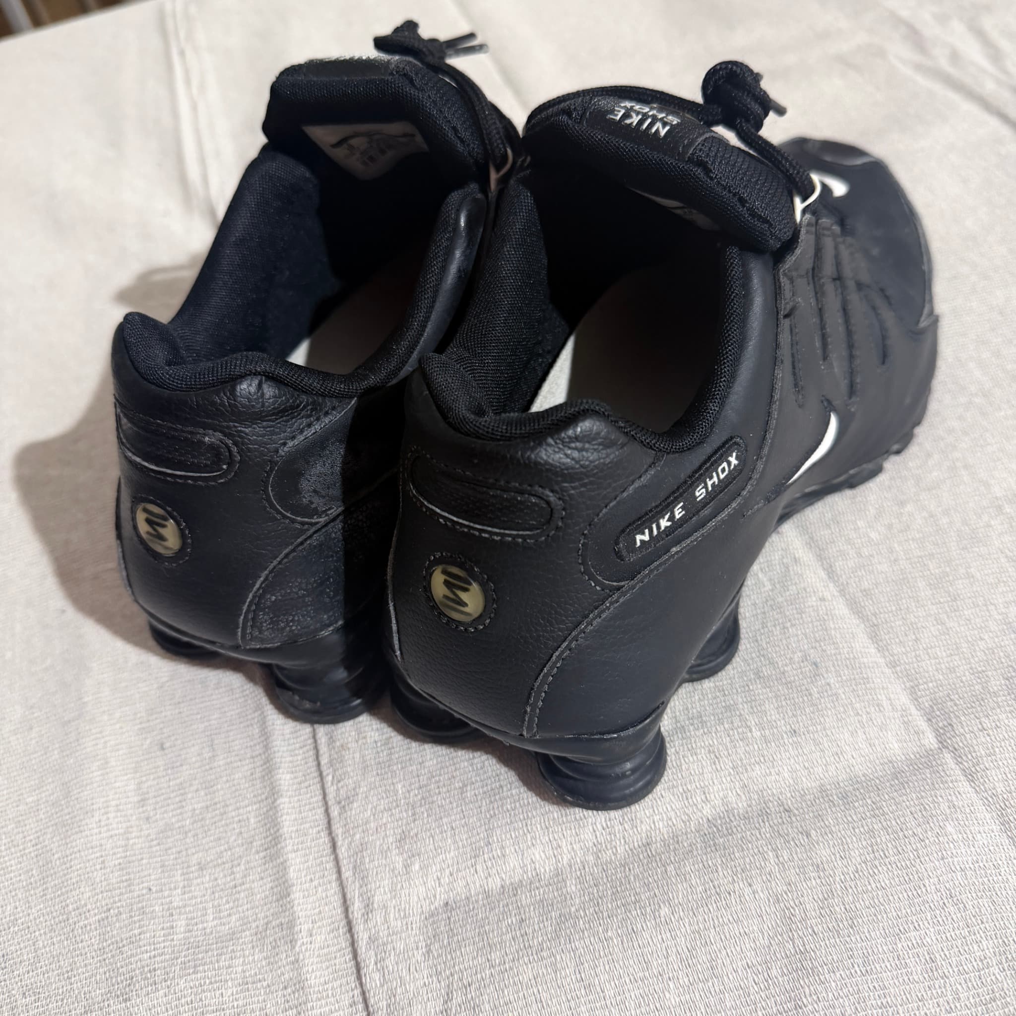 Nike Shox NZ Black Metallic Silver Sneakers — photo 4 of 9