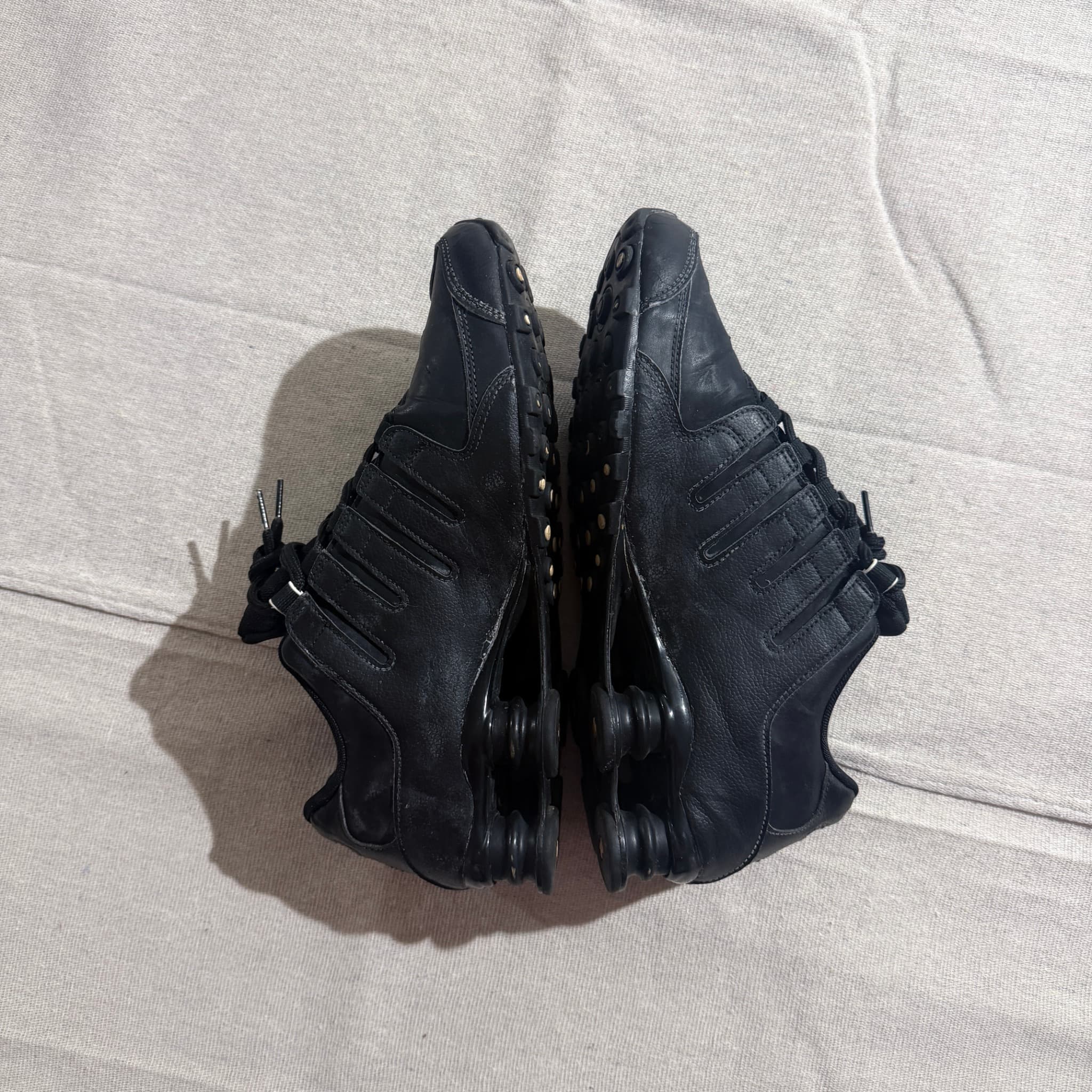 Nike Shox NZ Black Metallic Silver Sneakers — photo 6 of 9