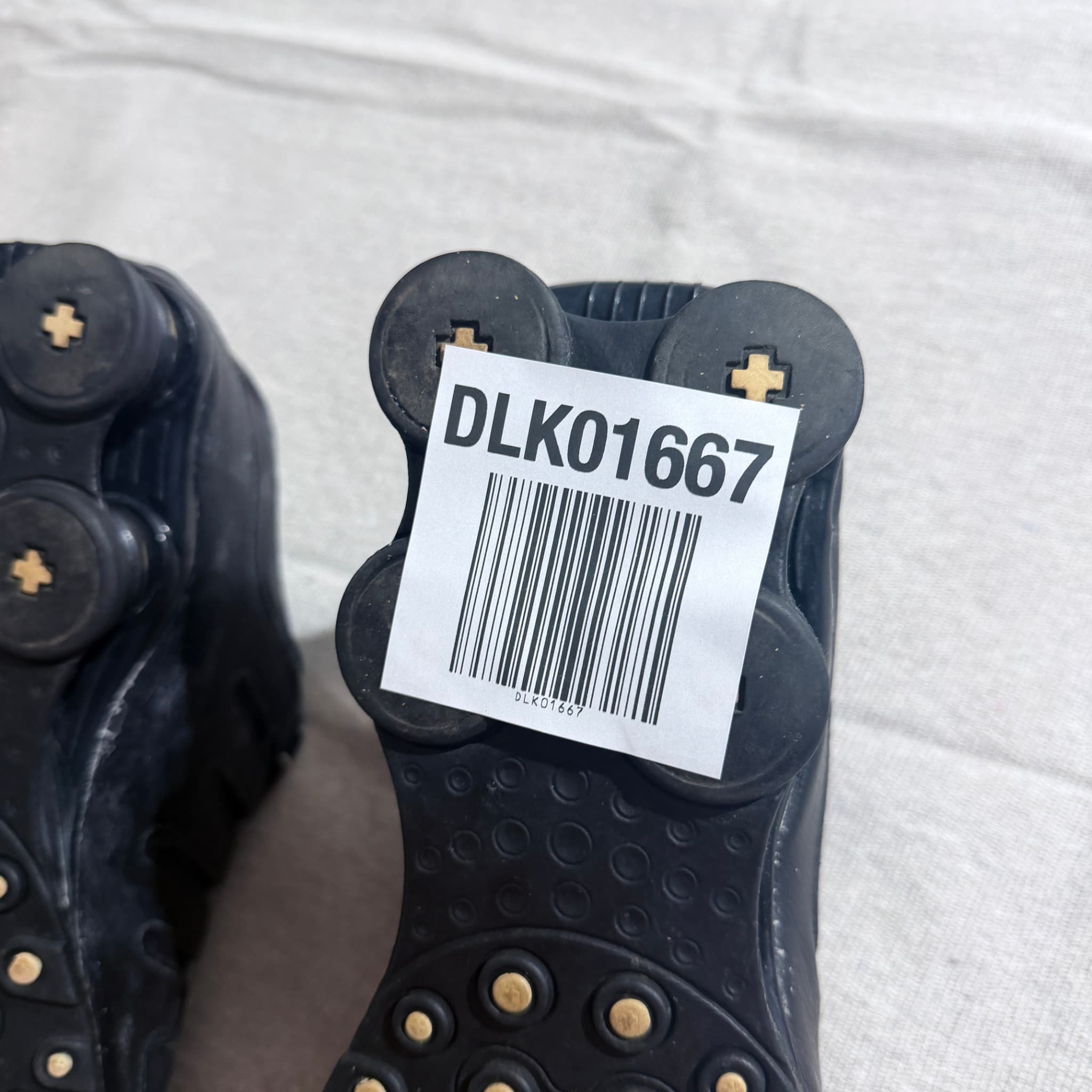 Nike Shox NZ Black Metallic Silver Sneakers — photo 9 of 9