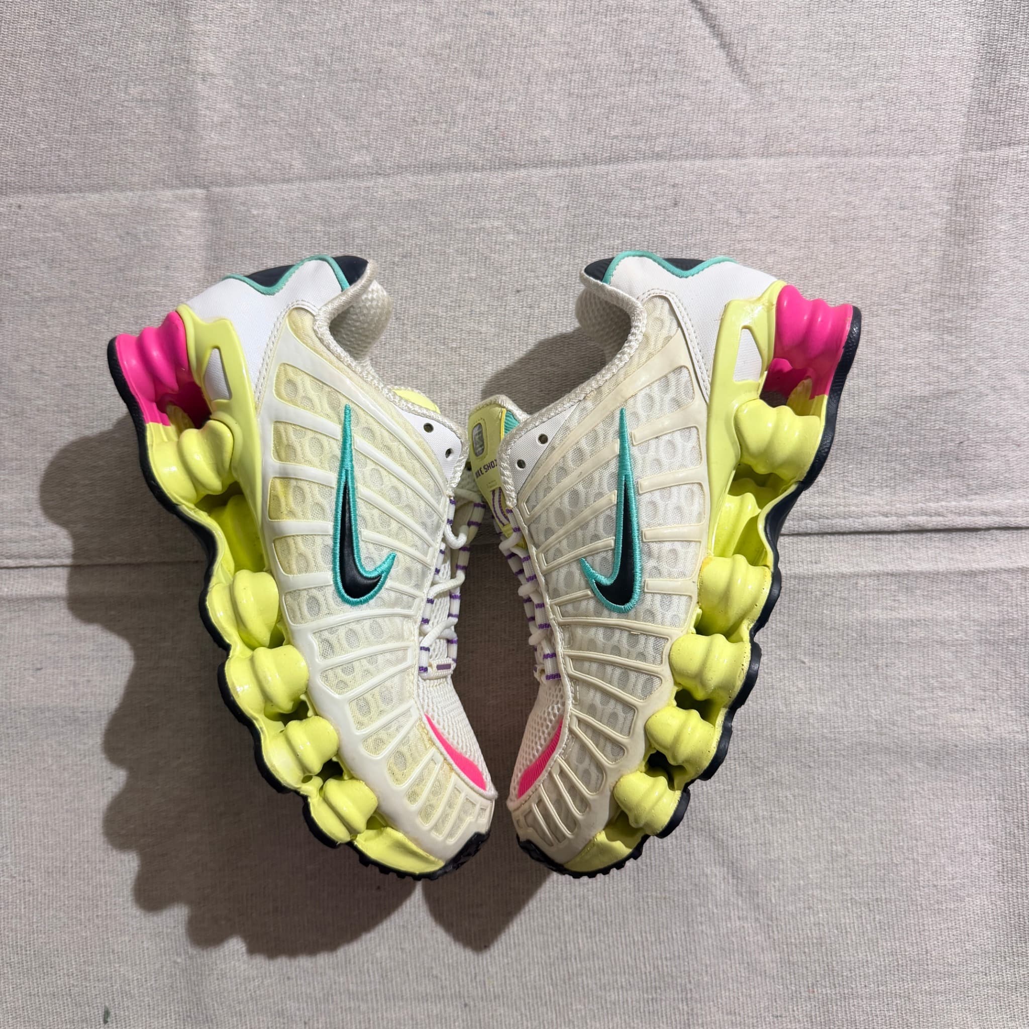 Nike Shox TL White Lime Blast Hyper Pink Sneakers — photo 2 of 7