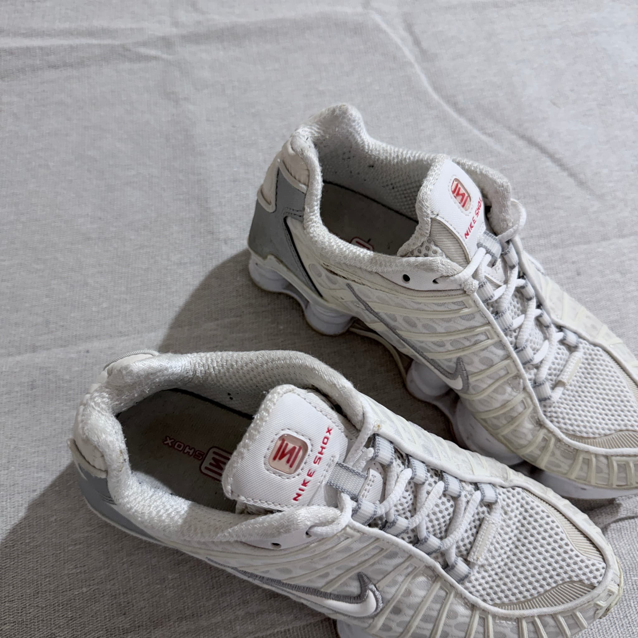 Nike Shox TL White Metallic Silver Sneakers Women's Size US 6.5 — photo 3 of 9