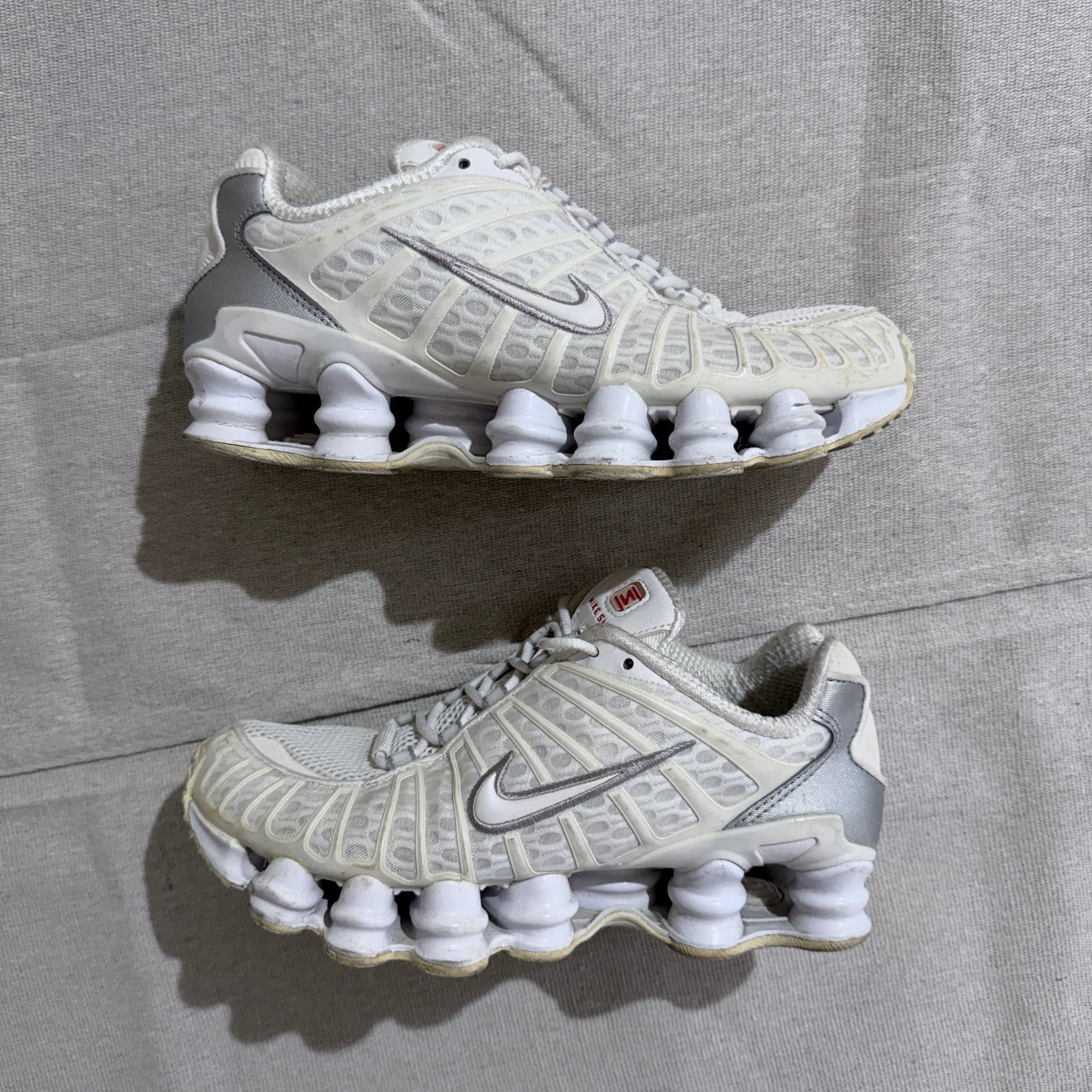 Nike Shox TL White Metallic Silver Sneakers Women's Size US 6.5 — photo 5 of 9