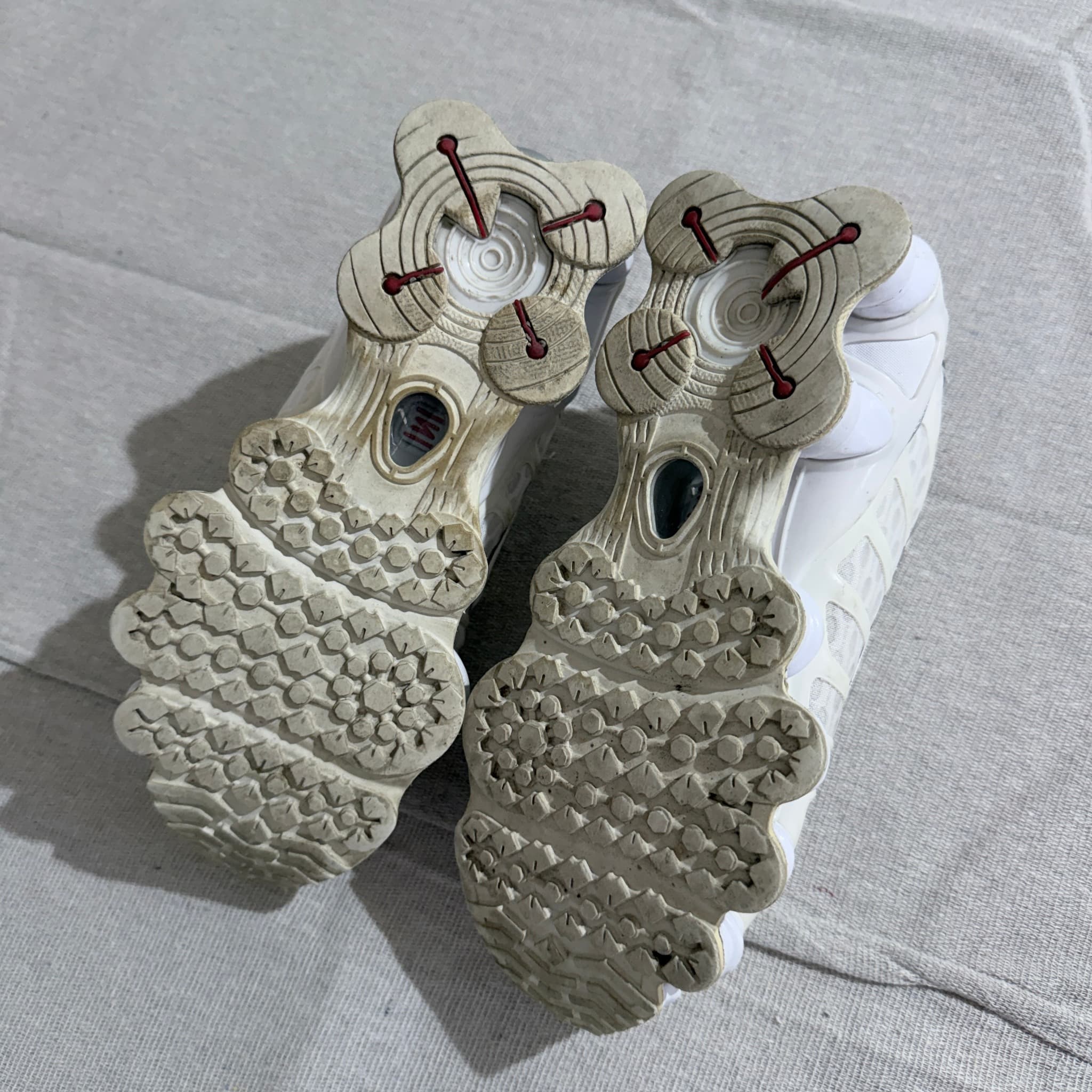 Nike Shox TL White Metallic Silver Sneakers Women's Size US 6.5 — photo 8 of 9