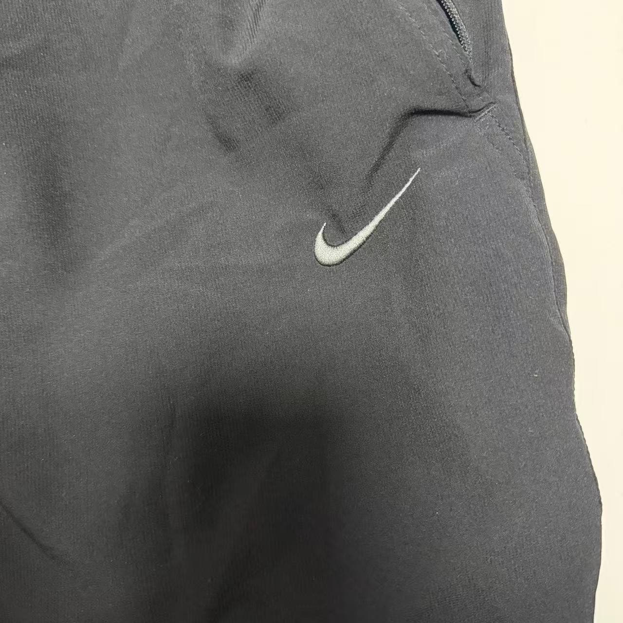 Nike Vintage 2000s Women's Black Track Pants Size M — photo 3 of 10