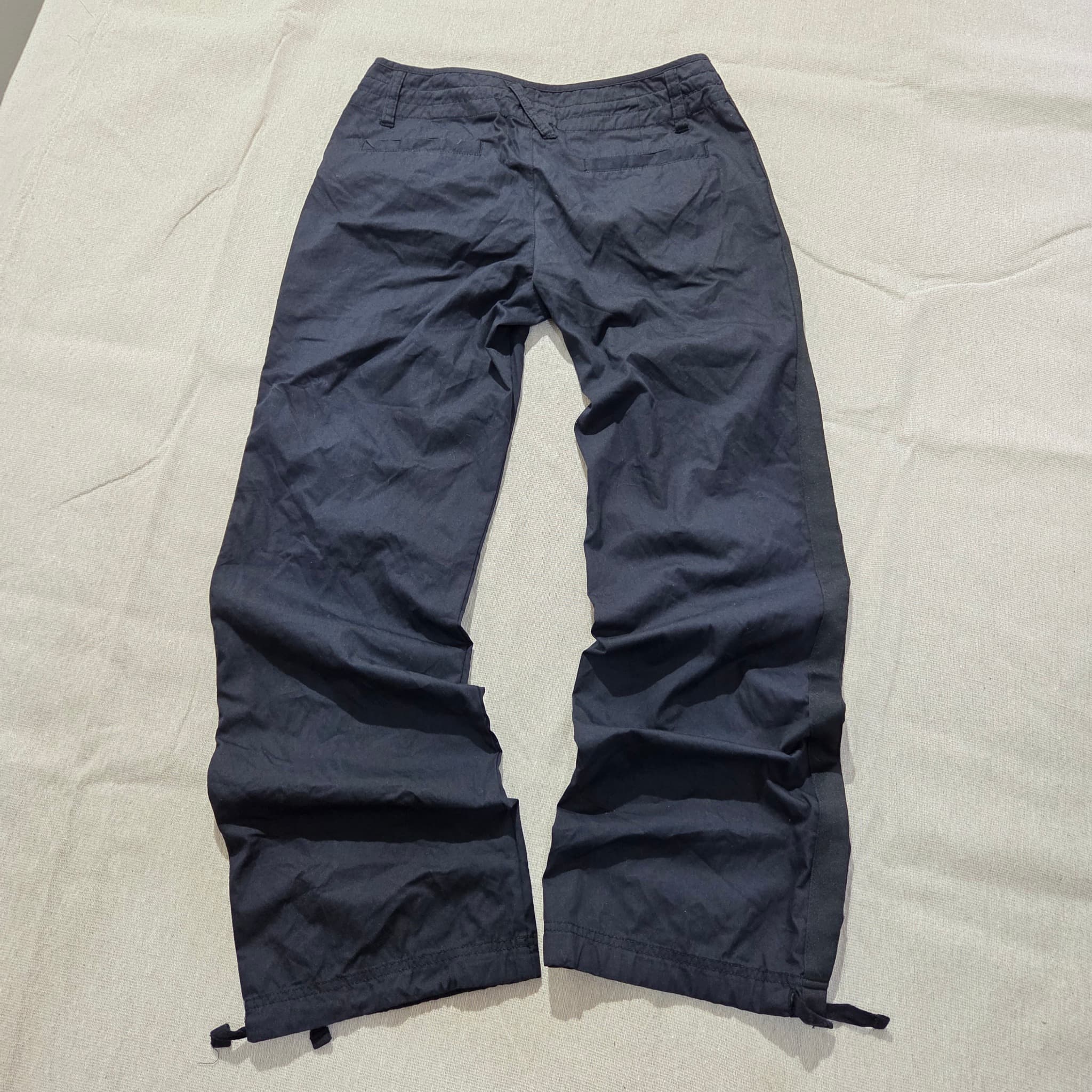 Nike Vintage Black Nylon Track Pants — photo 5 of 11