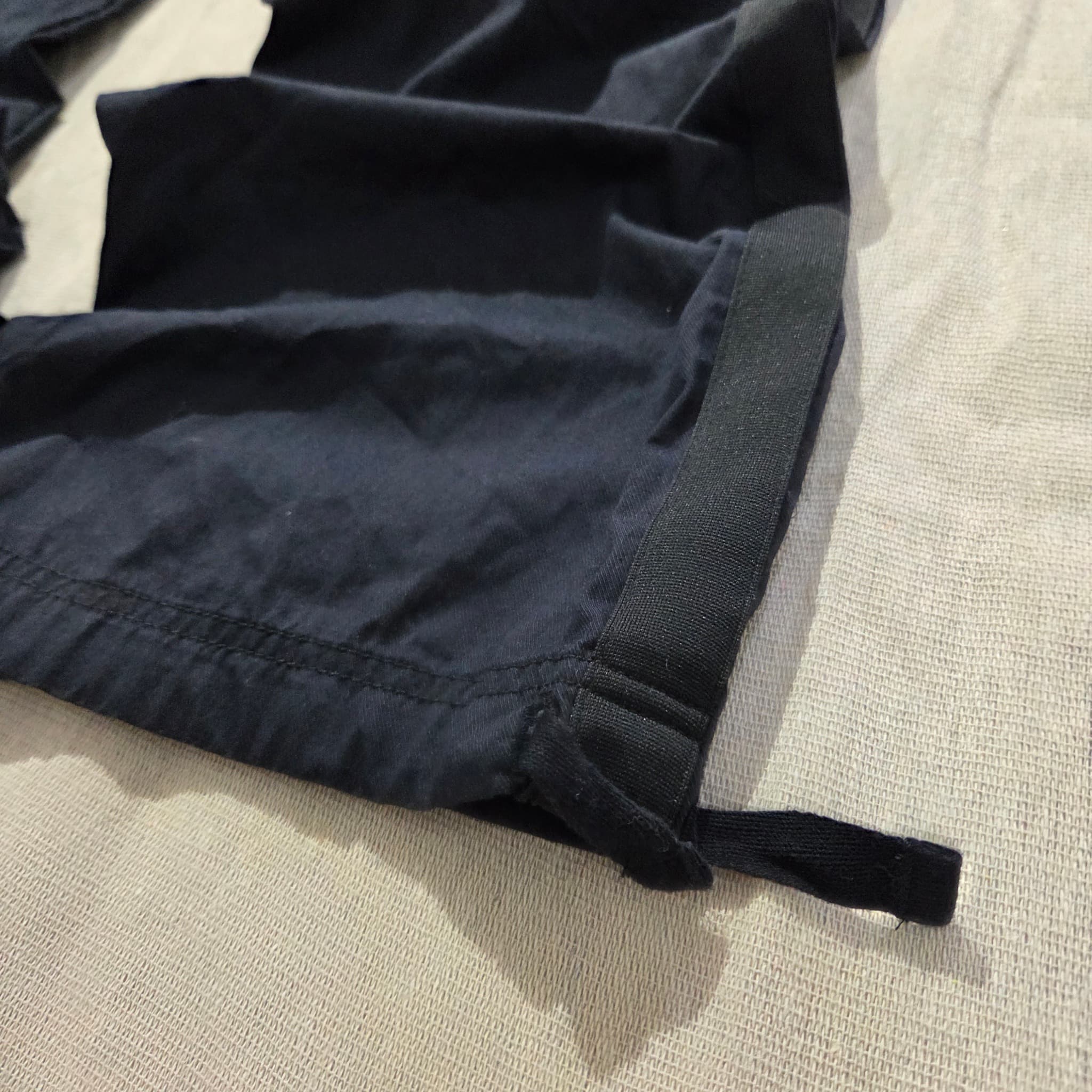 Nike Vintage Black Nylon Track Pants — photo 6 of 11