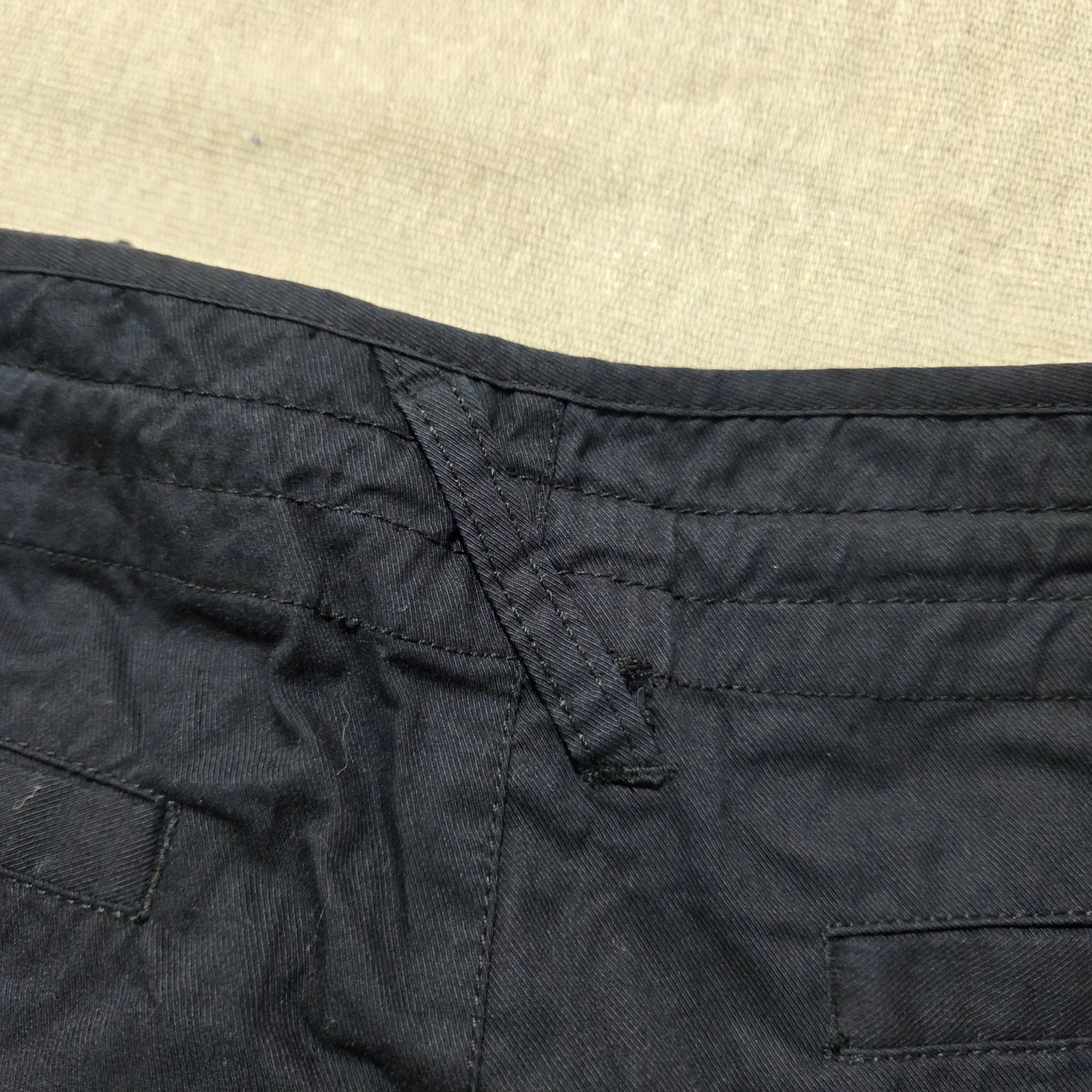 Nike Vintage Black Nylon Track Pants — photo 10 of 11