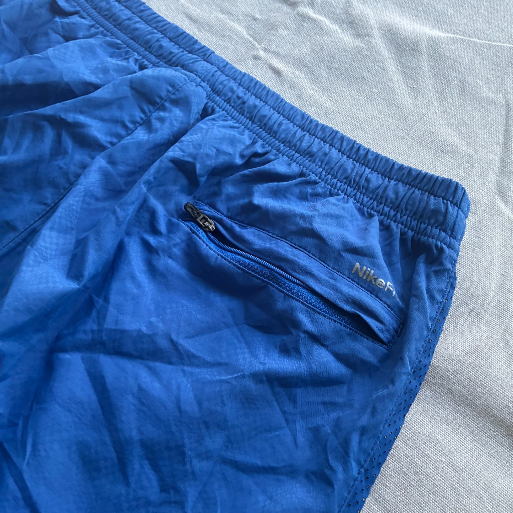 Nike Vintage Blue and Yellow Athletic Shorts XXL — photo 6 of 8