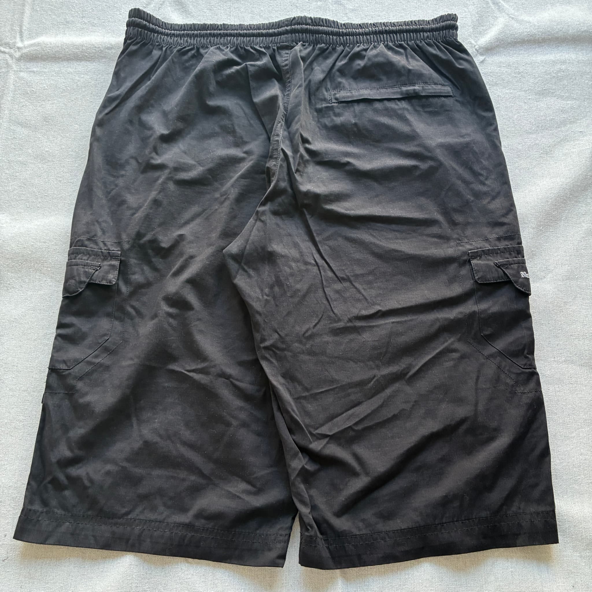 Nike Vintage Cargo Shorts Black 'Nothing Impossible' Detail Size L — photo 5 of 7