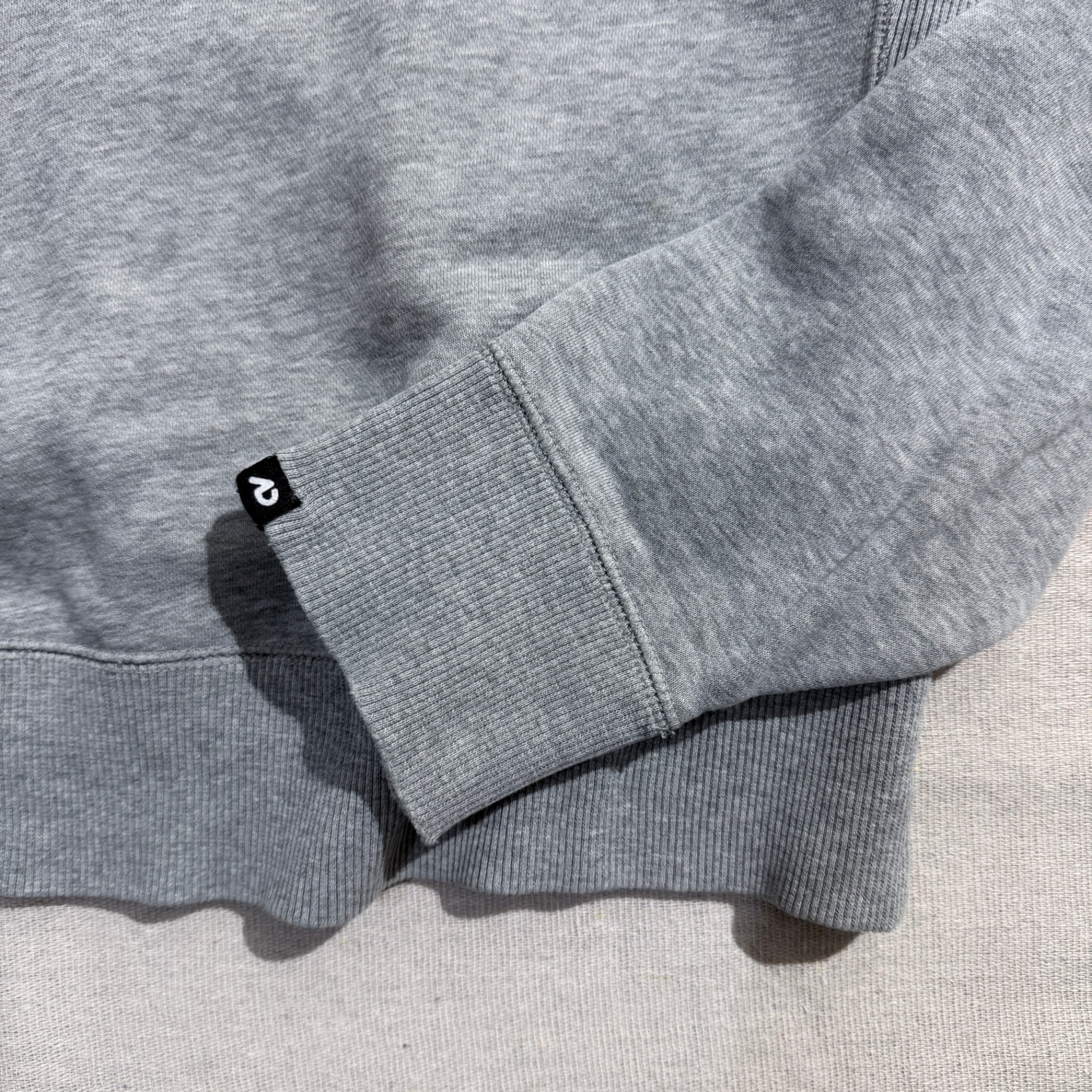 Nike Vintage Grey Crewneck Sweatshirt — photo 4 of 7