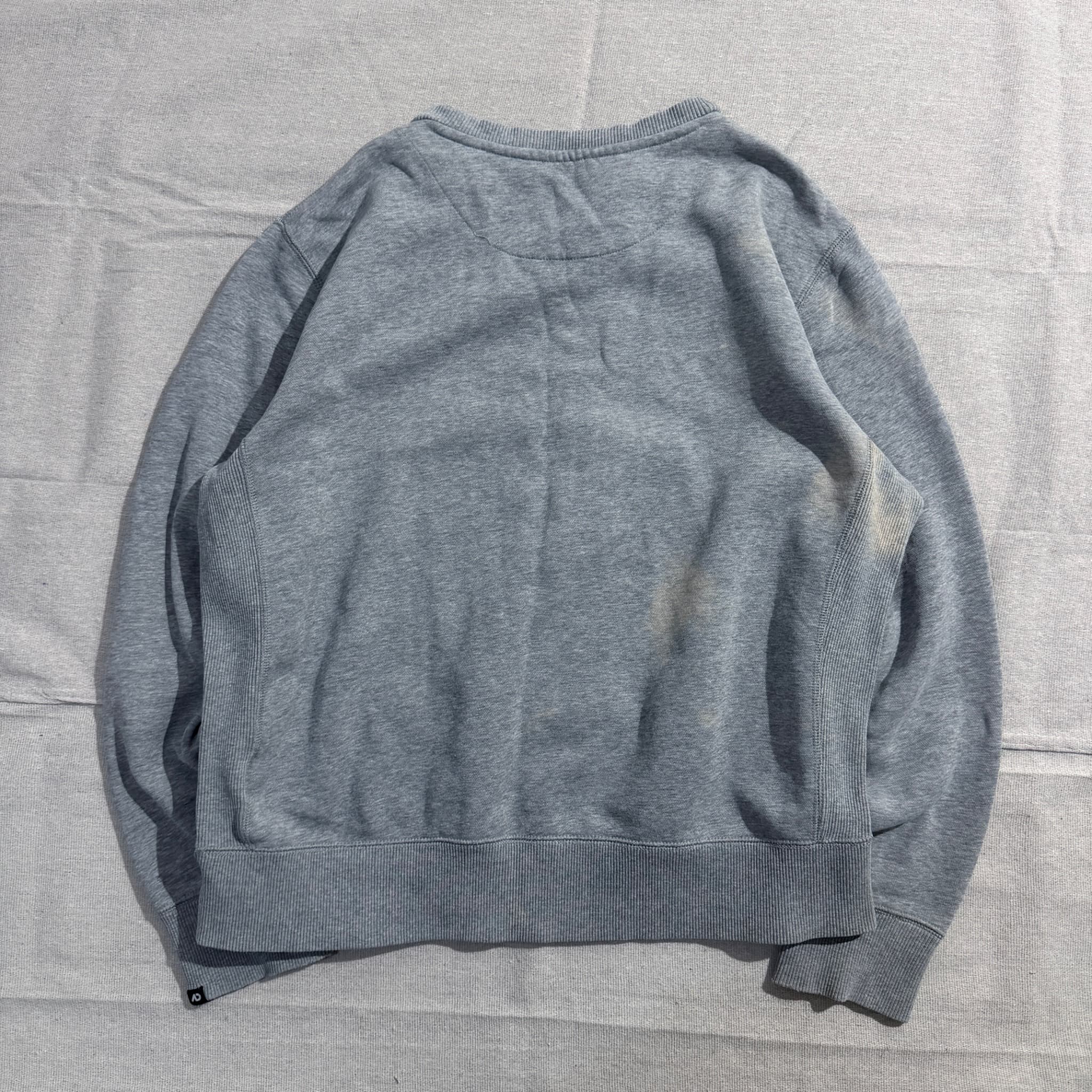 Nike Vintage Grey Crewneck Sweatshirt — photo 5 of 7