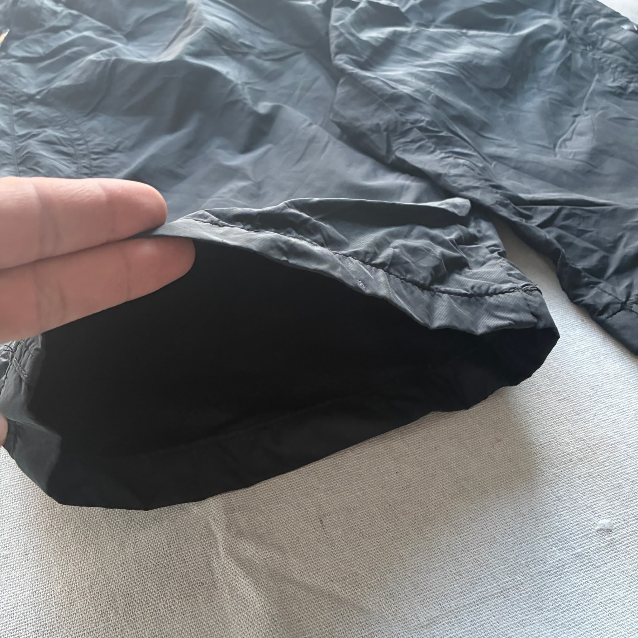 Nike Vintage Nylon Cargo Shorts Black XL — photo 2 of 7